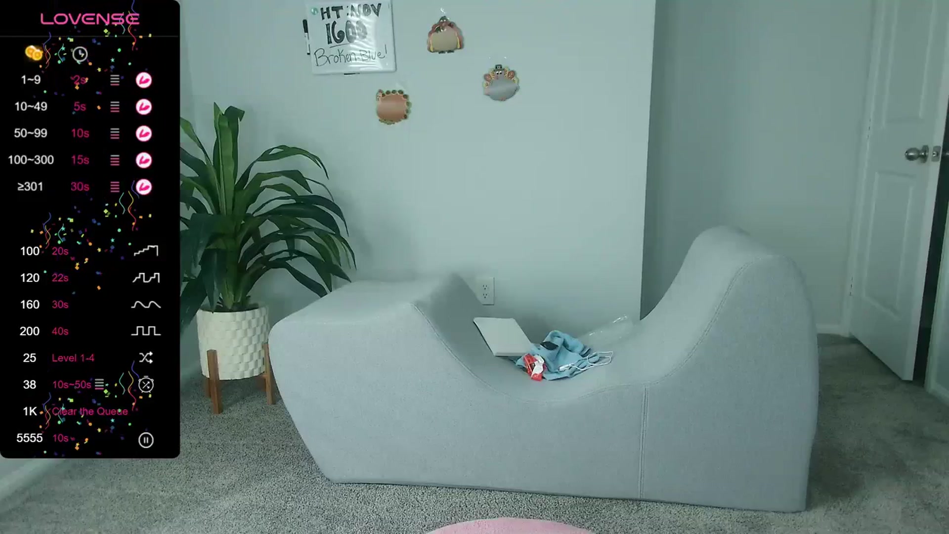 Gallery image thumbnail from tease4lisa's myfreecams stream on, 11/06/2023, 21:33 image 4 of 20