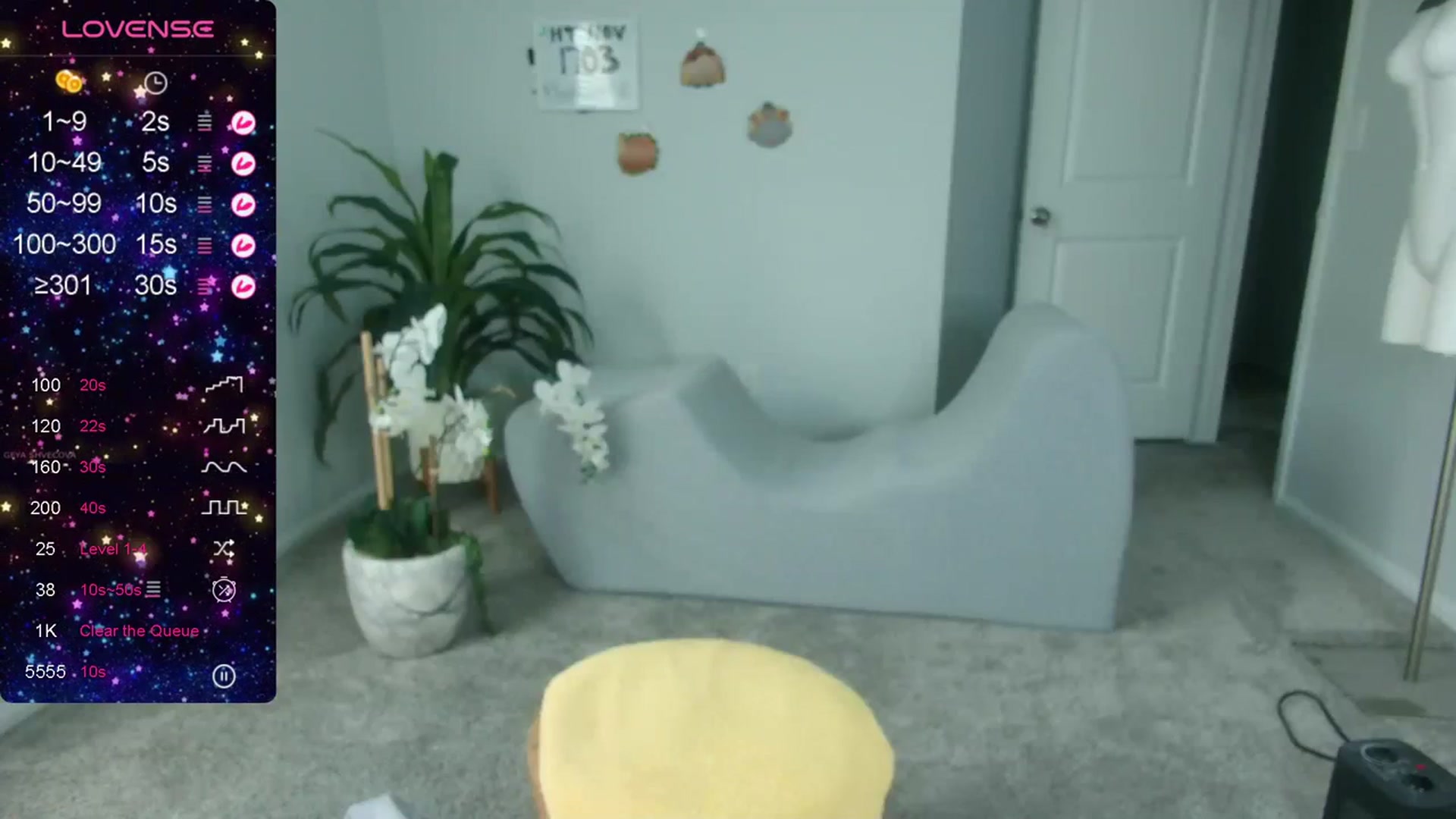 Gallery image thumbnail from tease4lisa's myfreecams stream on, 11/17/2023, 21:45 image 6 of 20