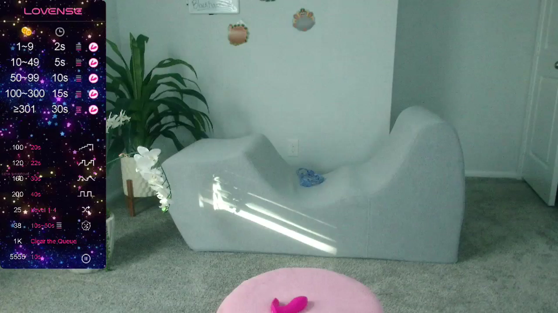 Gallery image thumbnail from tease4lisa's myfreecams stream on, 11/28/2023, 23:10 image 15 of 20