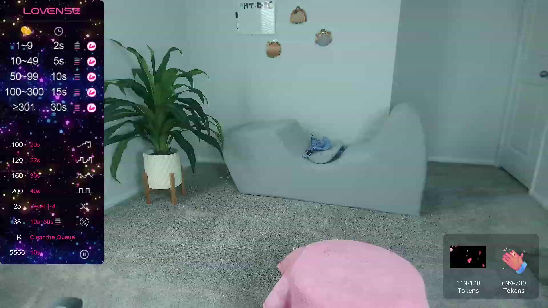 Gallery image thumbnail from tease4lisa's myfreecams stream on, 12/04/2023, 20:06 image 1 of 20