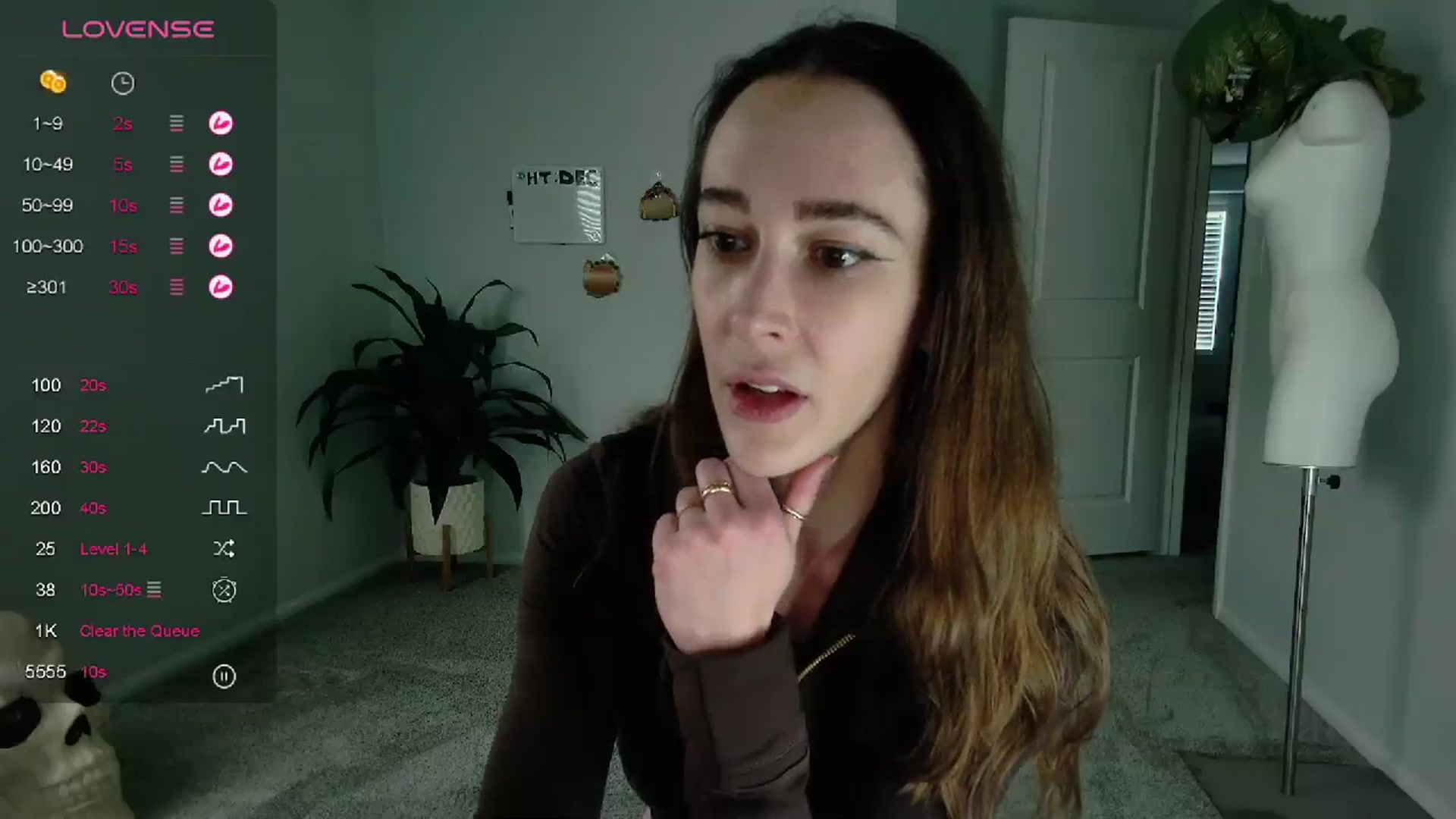 Gallery image thumbnail from tease4lisa's myfreecams stream on, 12/12/2023, 21:54 image 14 of 20
