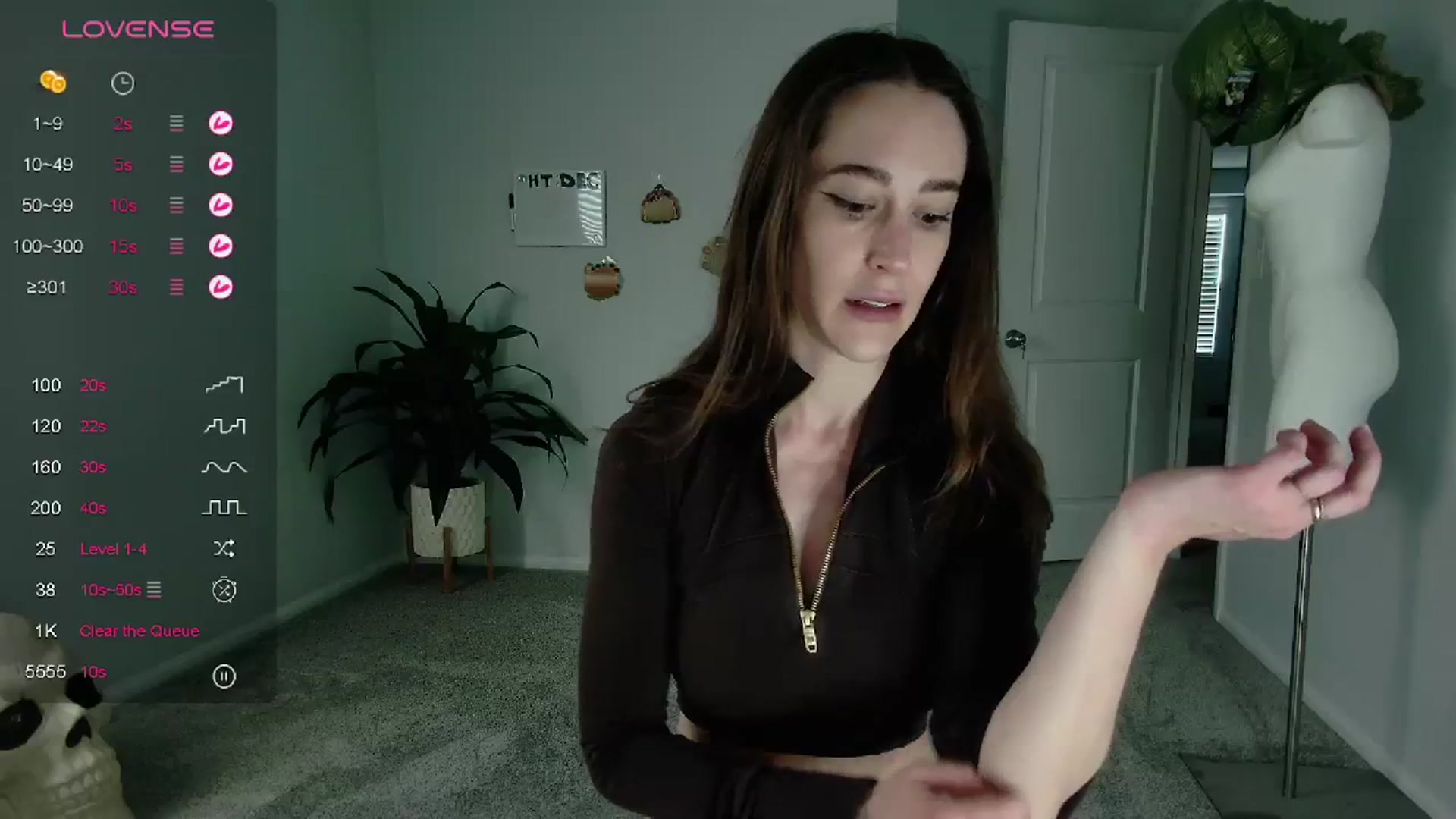Gallery image thumbnail from tease4lisa's myfreecams stream on, 12/12/2023, 21:54 image 11 of 20