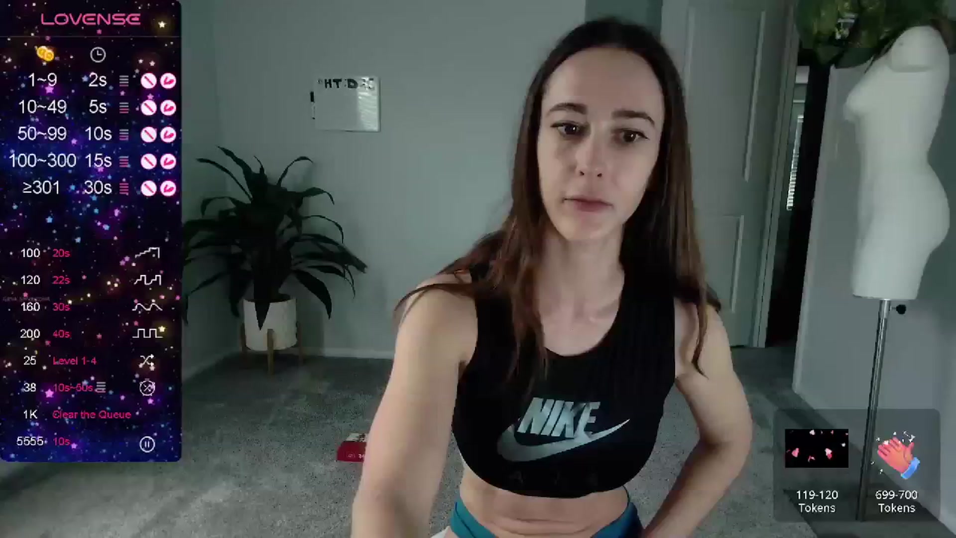 Gallery image thumbnail from tease4lisa's myfreecams stream on, 12/18/2023, 22:51 image 15 of 20