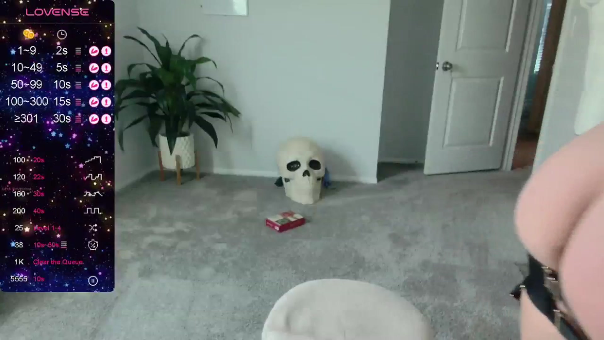 Gallery image thumbnail from tease4lisa's myfreecams stream on, 12/20/2023, 21:50 image 14 of 20