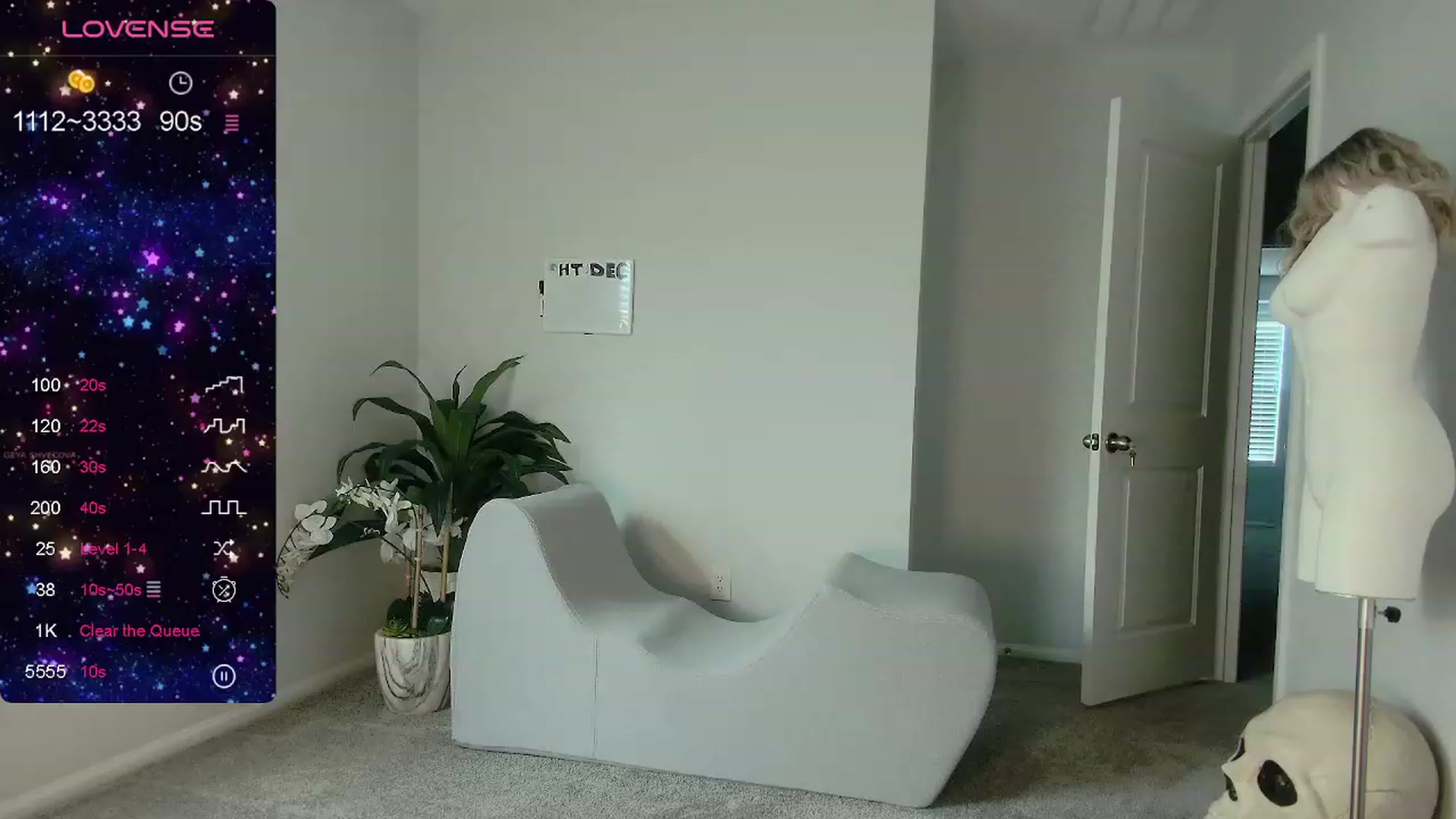 Gallery image thumbnail from tease4lisa's myfreecams stream on, 02/08/2024, 24:40 image 4 of 20