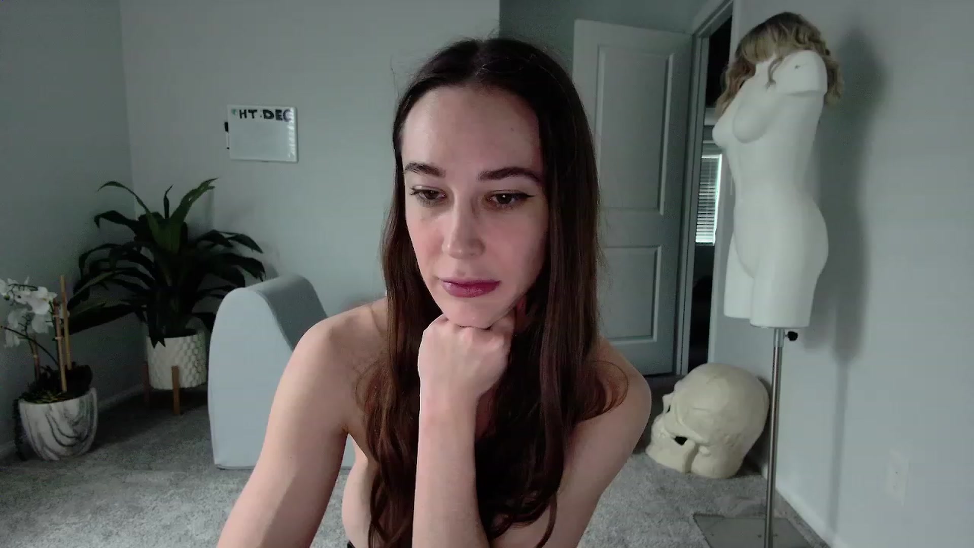 Gallery image thumbnail from tease4lisa's myfreecams stream on, 03/15/2024, 22:24 image 4 of 20