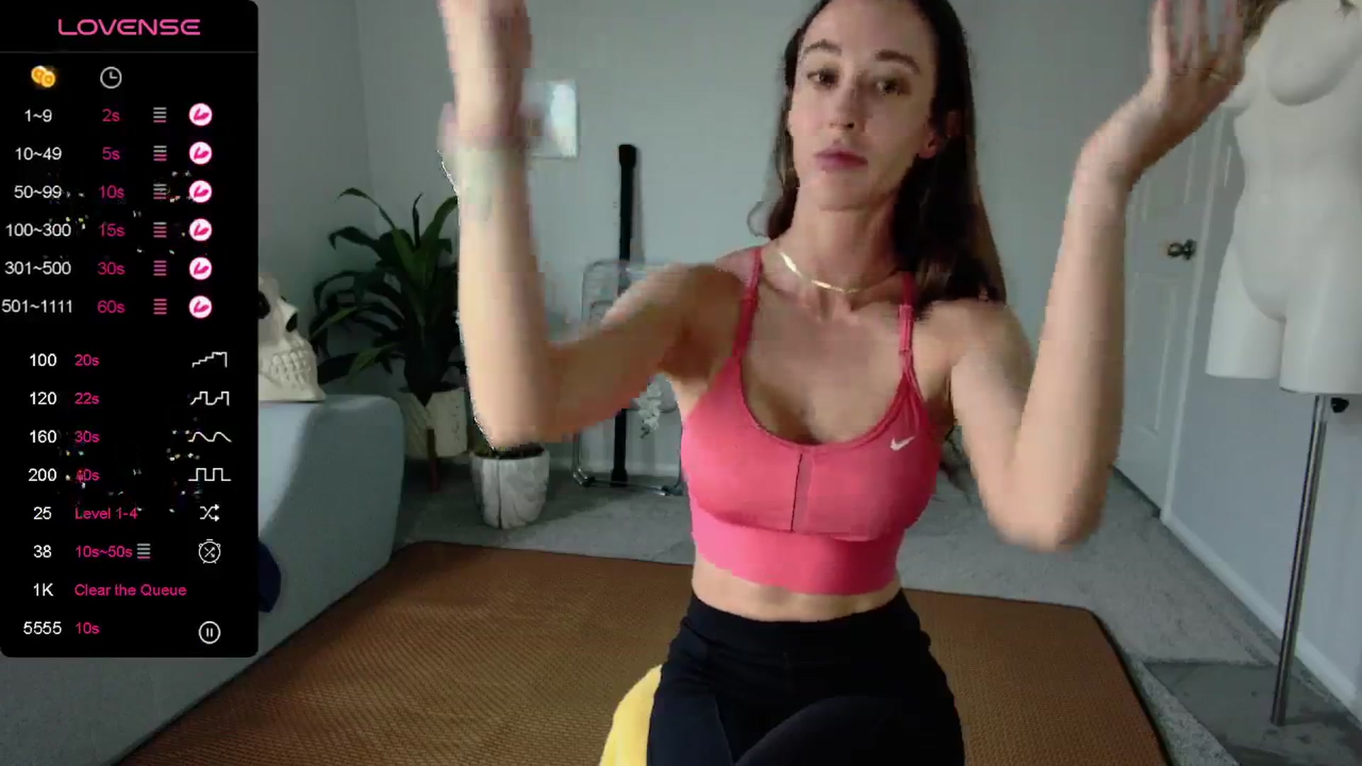 Gallery image thumbnail from tease4lisa's myfreecams stream on, 05/31/2024, 18:17 image 2 of 20