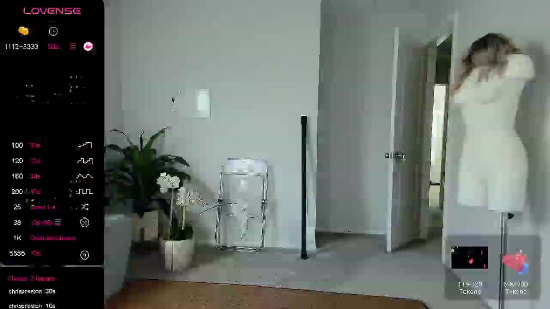 Gallery image thumbnail from tease4lisa's myfreecams stream on, 06/27/2024, 19:43 image 1 of 20