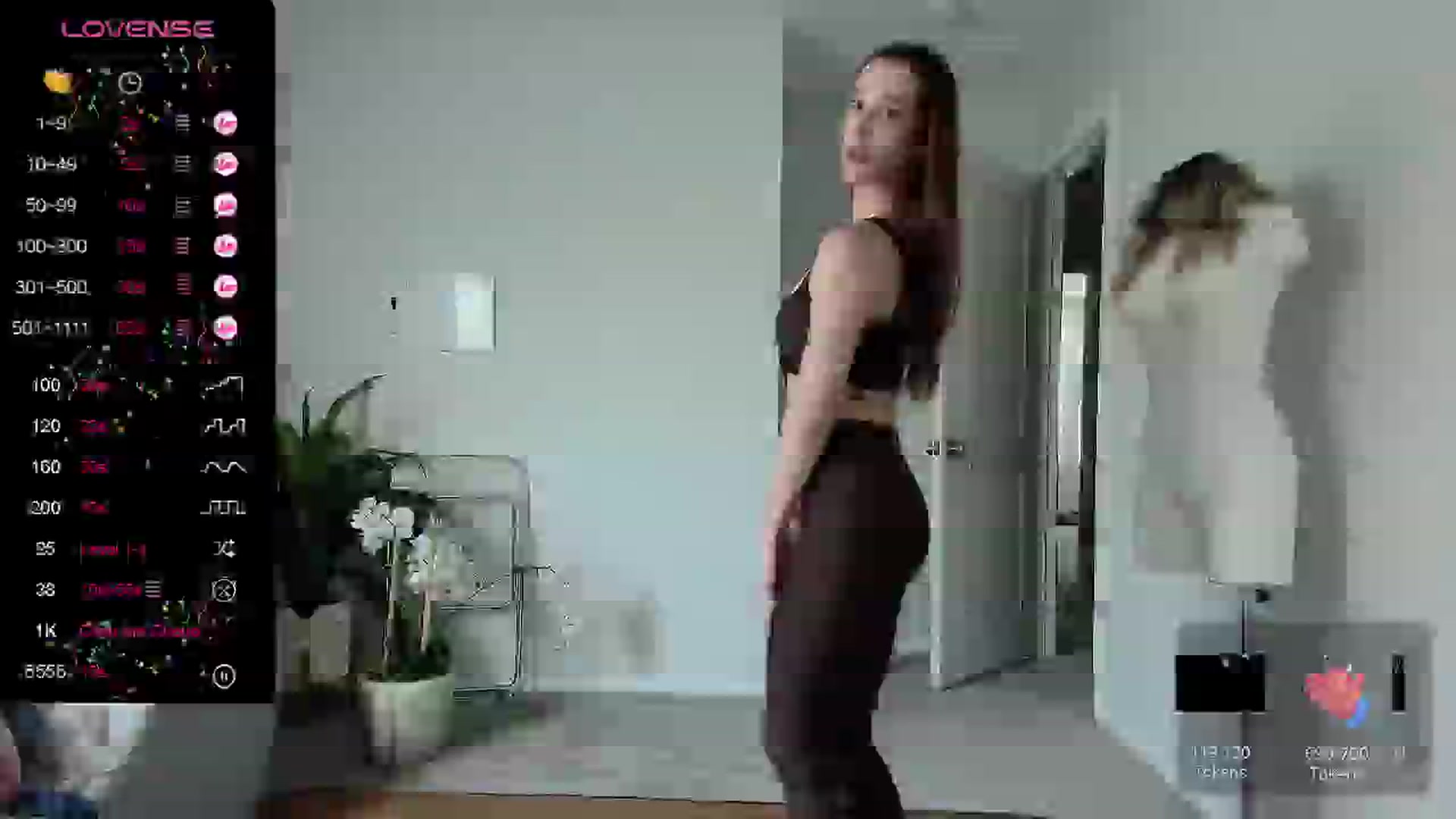 Gallery image thumbnail from tease4lisa's myfreecams stream on, 07/01/2024, 21:15 image 5 of 20