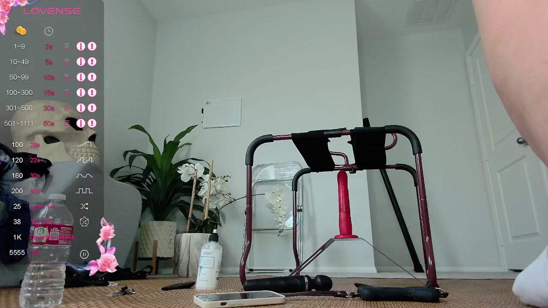Gallery image thumbnail from tease4lisa's myfreecams stream on, 07/07/2024, 19:54 image 8 of 20