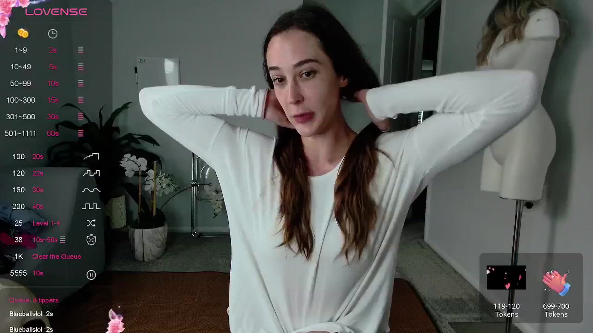 Gallery image thumbnail from tease4lisa's myfreecams stream on, 07/19/2024, 22:06 image 8 of 20