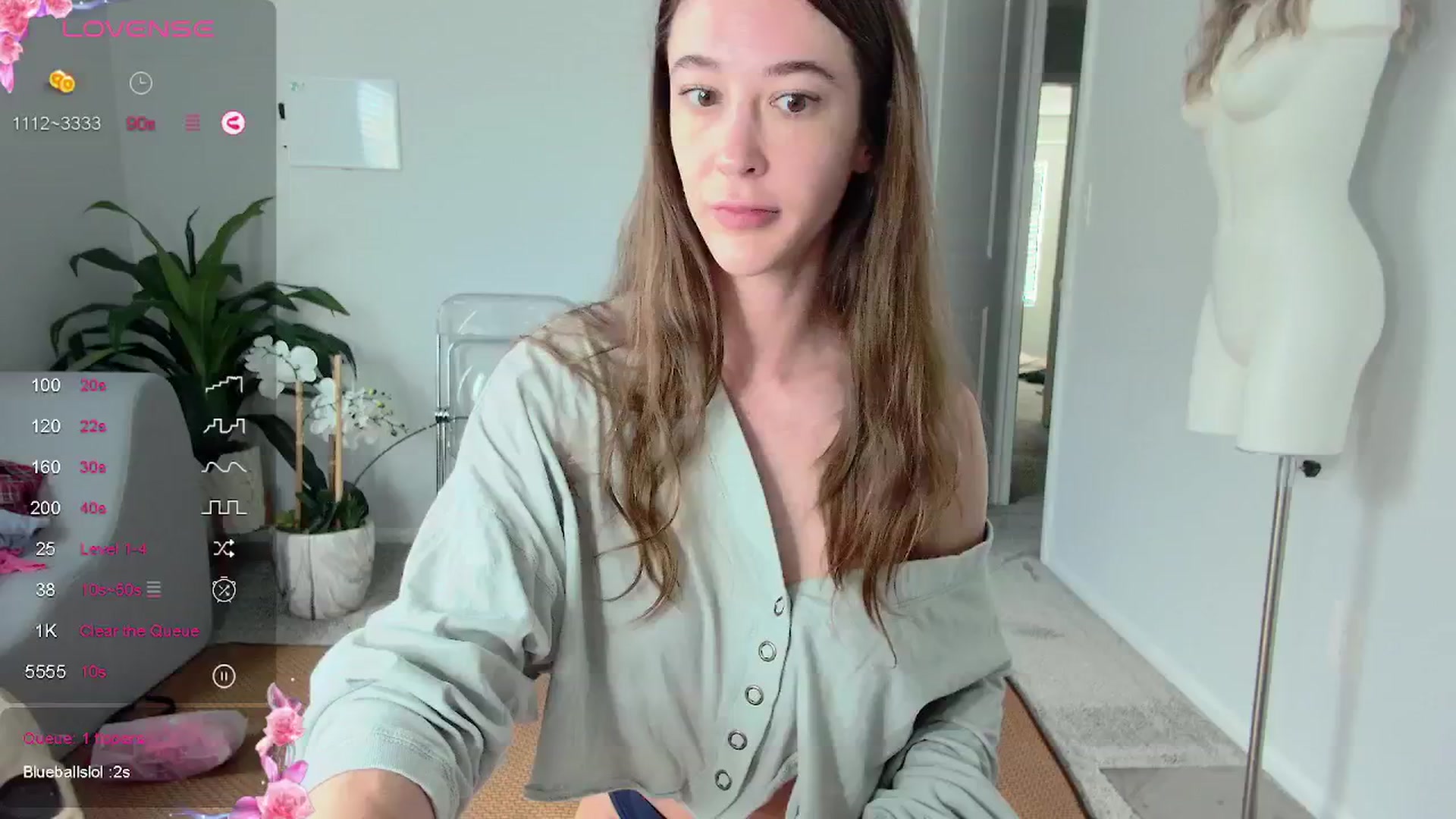 Gallery image thumbnail from tease4lisa's myfreecams stream on, 07/22/2024, 15:32 image 10 of 20