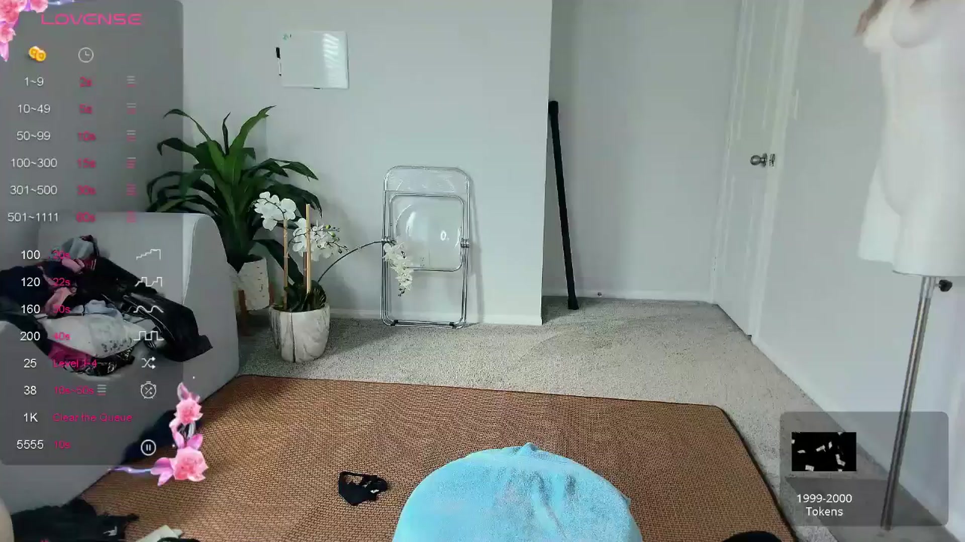 Gallery image thumbnail from tease4lisa's myfreecams stream on, 08/05/2024, 22:52 image 17 of 20