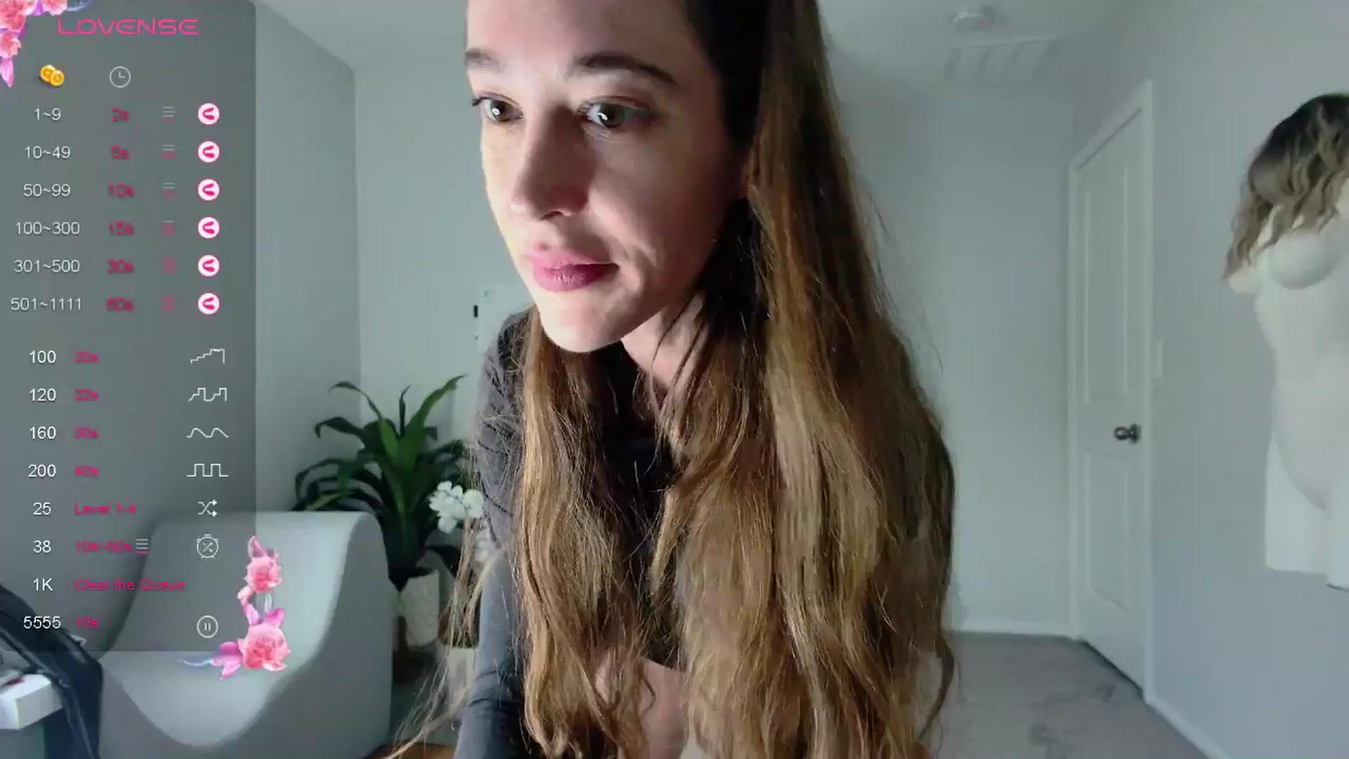 Gallery image thumbnail from tease4lisa's myfreecams stream on, 08/11/2024, 22:28 image 8 of 20