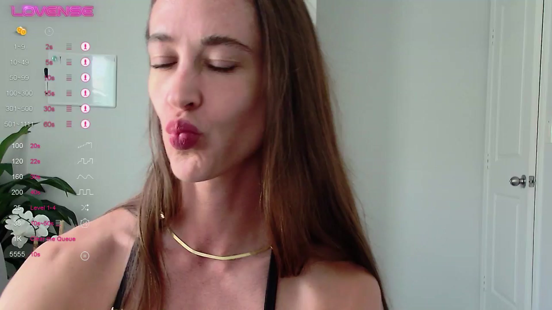 Gallery image thumbnail from tease4lisa's myfreecams stream on, 09/12/2024, 21:23 image 11 of 20