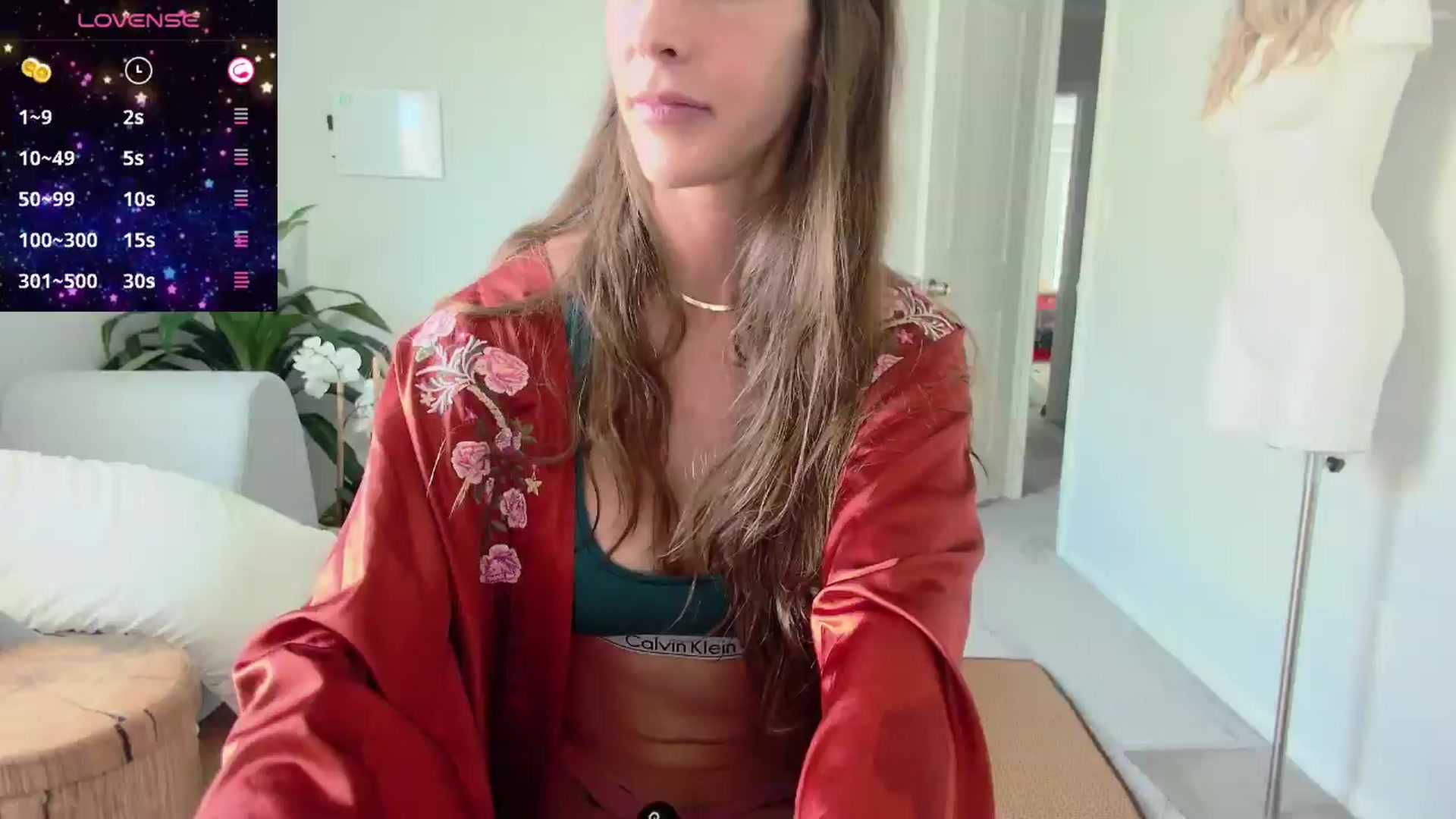 Gallery image thumbnail from tease4lisa's myfreecams stream on, 10/01/2024, 18:05 image 1 of 20