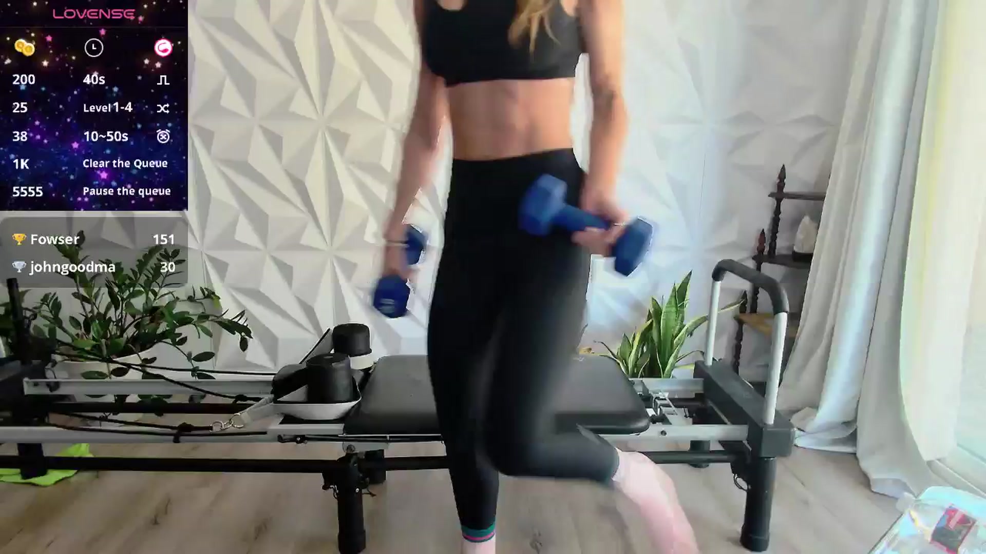 Gallery image thumbnail from tease4lisa's myfreecams stream on, 10/04/2024, 20:12 image 10 of 20