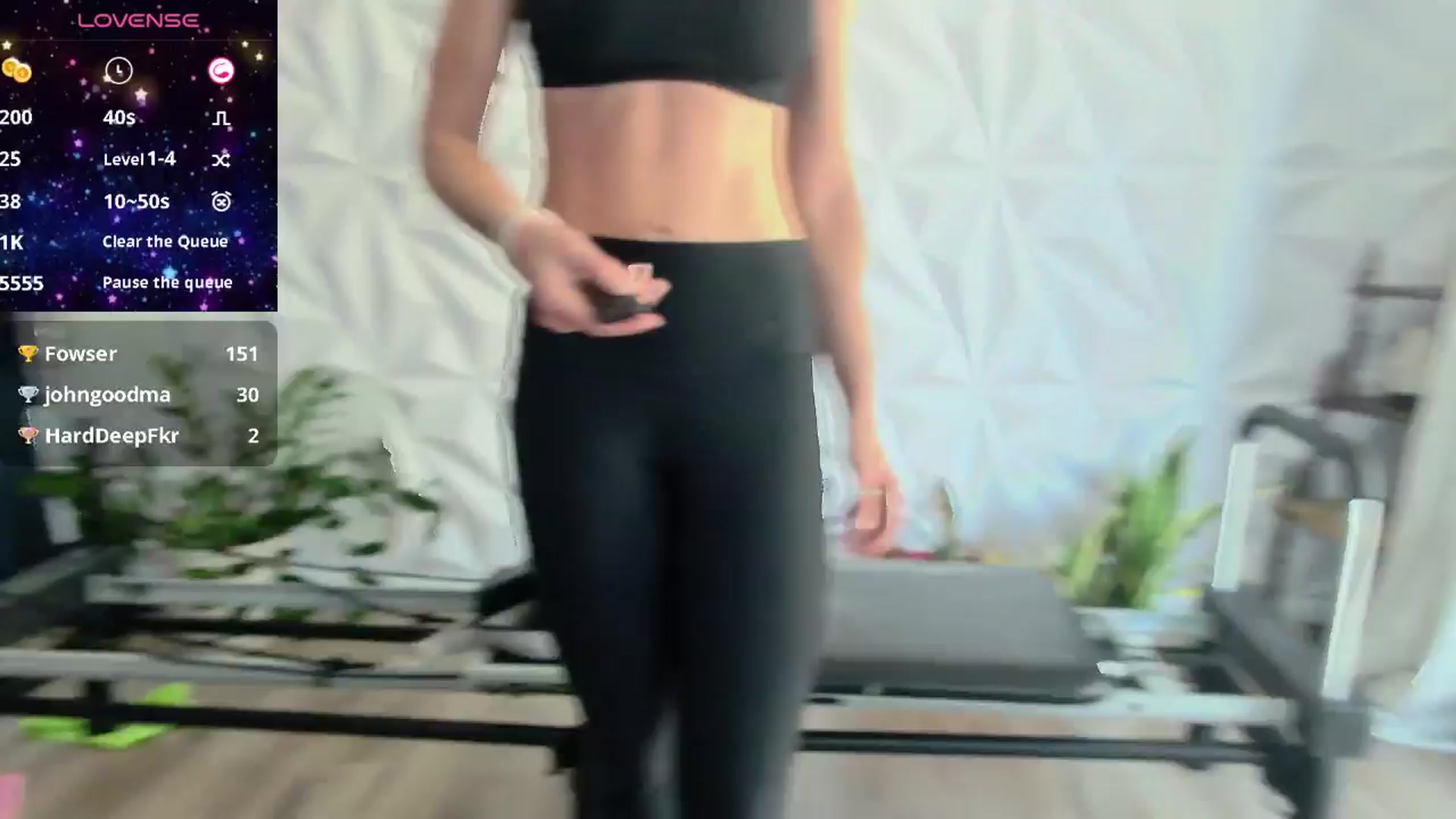 Gallery image thumbnail from tease4lisa's myfreecams stream on, 10/04/2024, 20:12 image 11 of 20