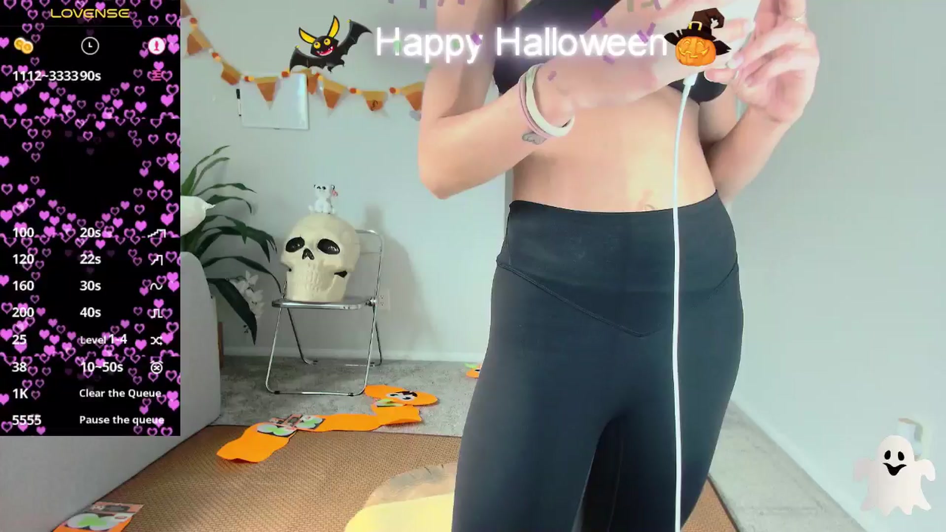 Gallery image thumbnail from tease4lisa's myfreecams stream on, 10/18/2024, 18:15 image 13 of 20