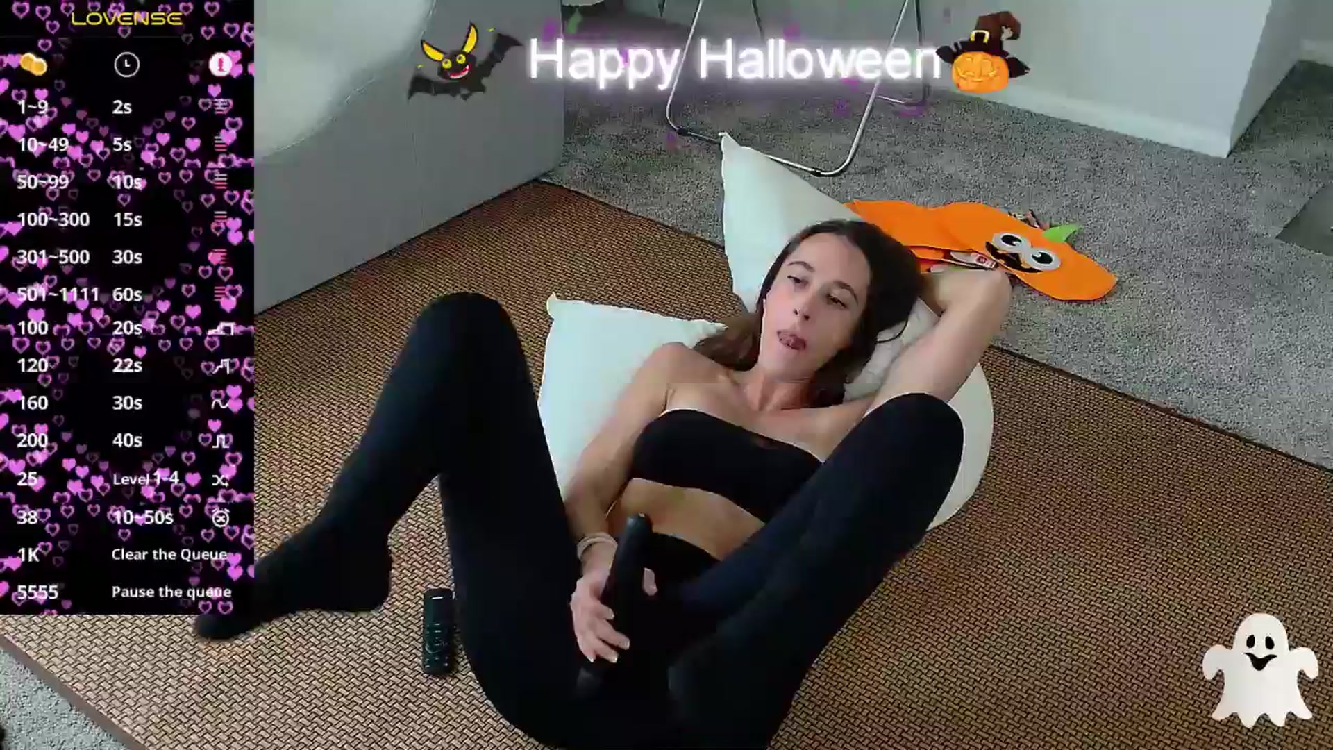 Gallery image thumbnail from tease4lisa's myfreecams stream on, 10/18/2024, 21:05 image 12 of 20