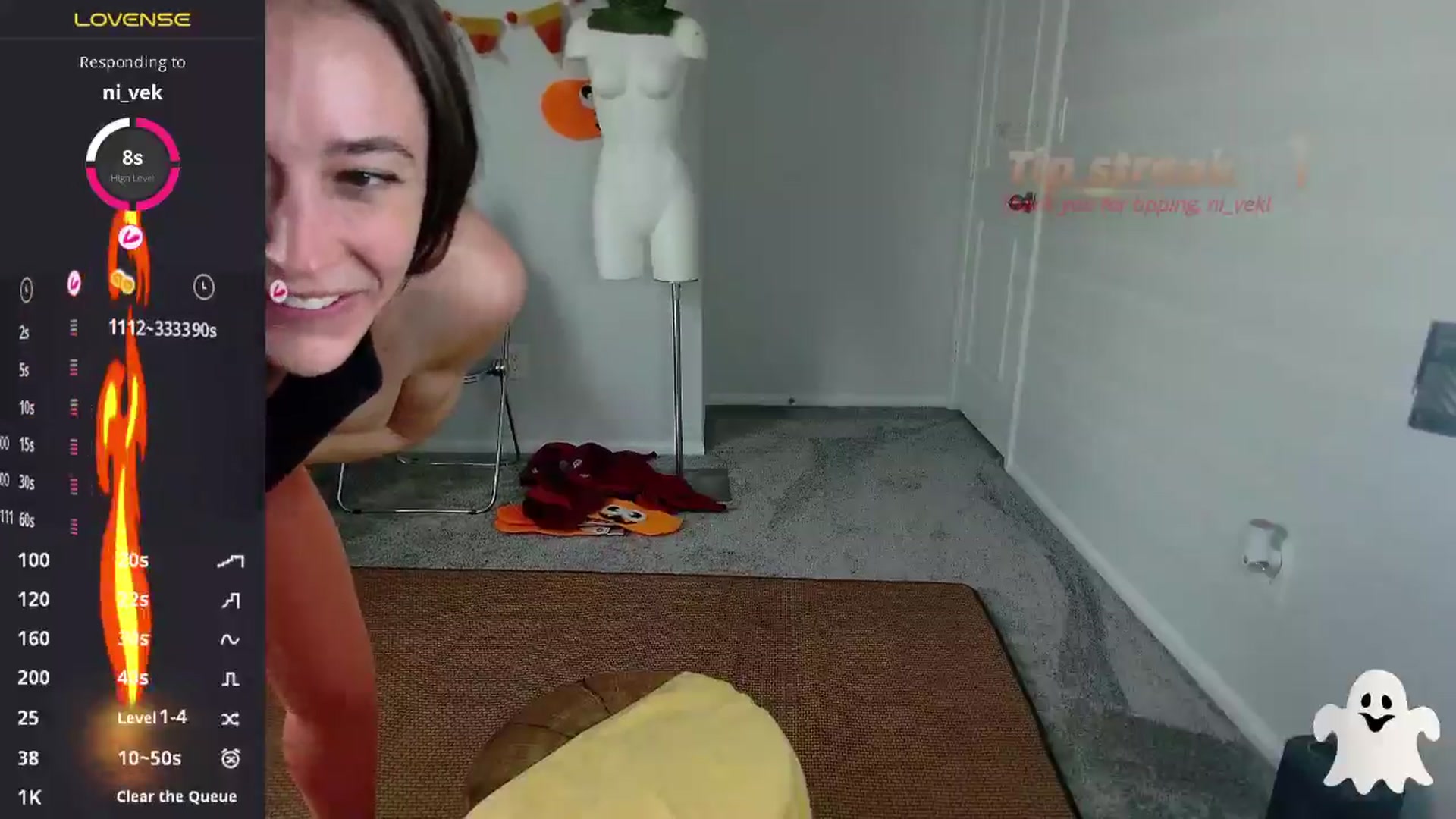 Gallery image thumbnail from tease4lisa's myfreecams stream on, 10/28/2024, 18:00 image 17 of 20