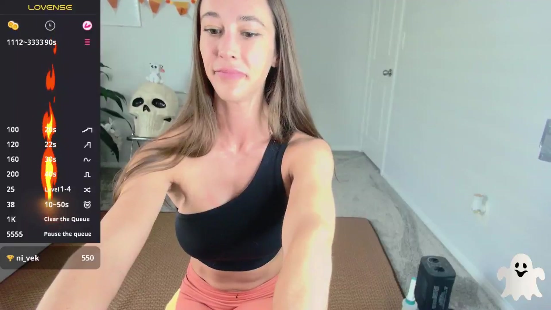Gallery image thumbnail from tease4lisa's myfreecams stream on, 10/28/2024, 18:00 image 11 of 20