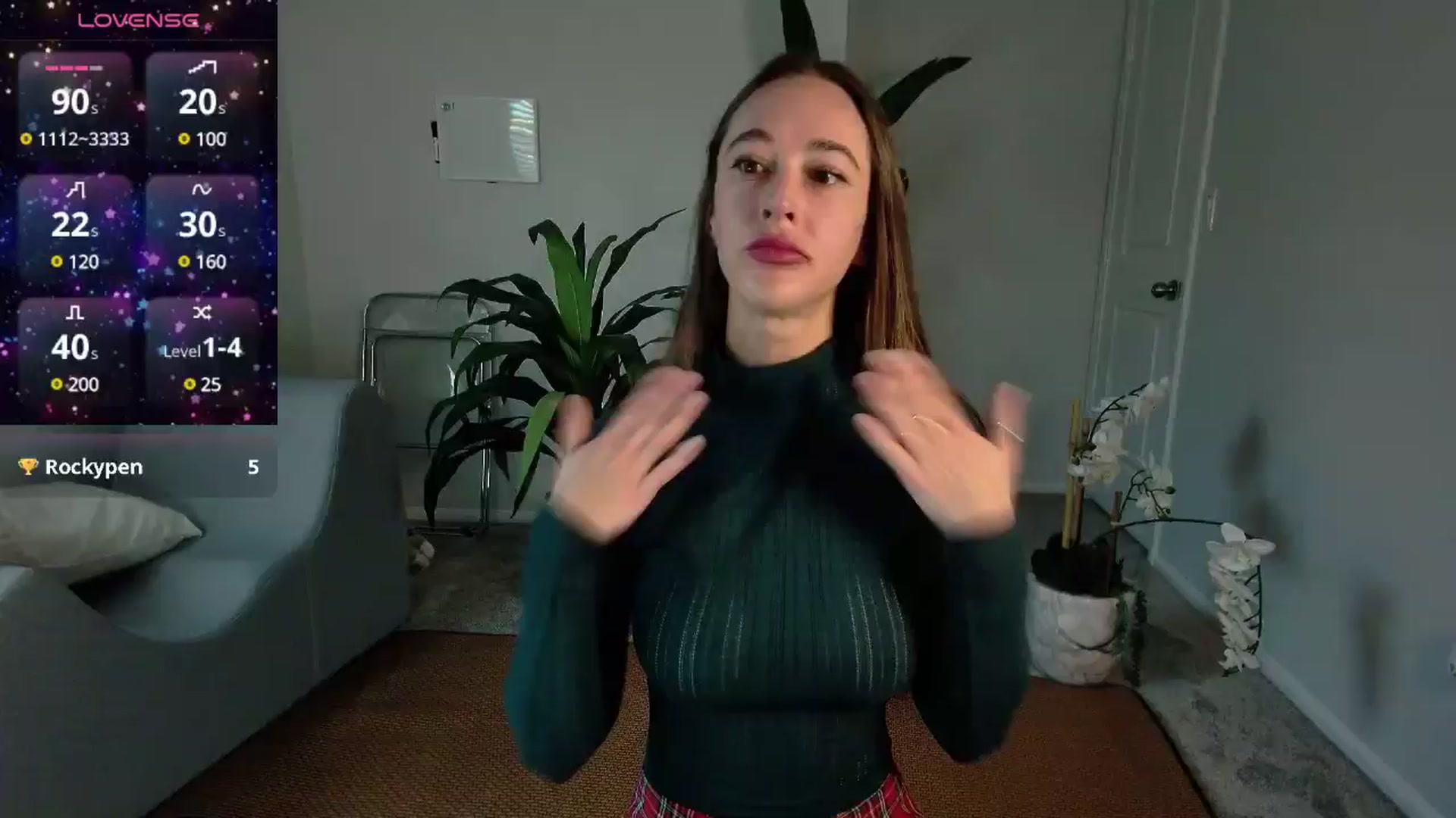 Gallery image thumbnail from tease4lisa's myfreecams stream on, 12/04/2024, 15:46 image 6 of 20