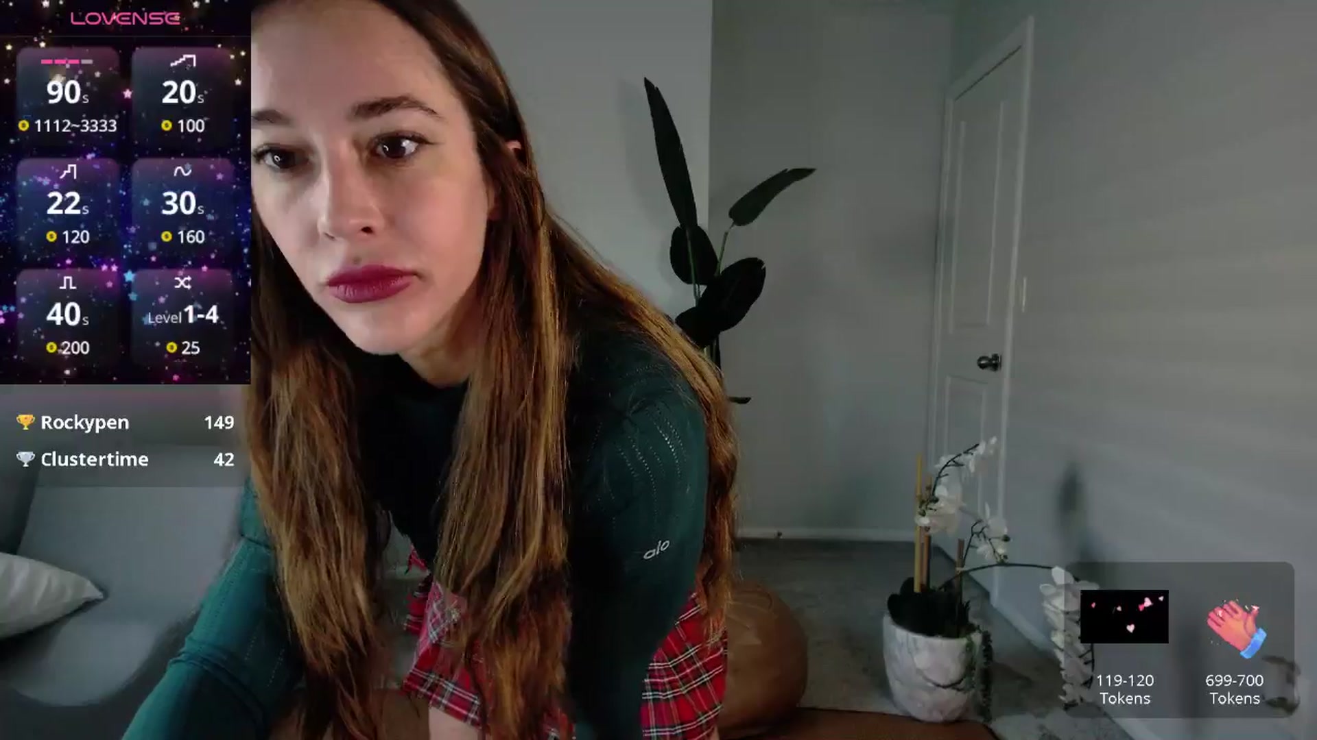 Gallery image thumbnail from tease4lisa's myfreecams stream on, 12/04/2024, 16:23 image 6 of 20
