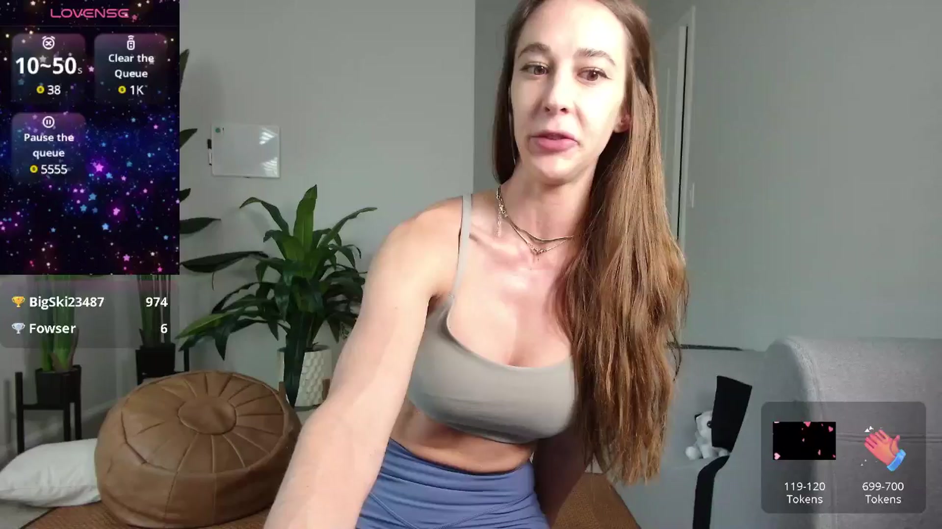Gallery image thumbnail from tease4lisa's myfreecams stream on, 05/20/2025, 21:35 image 1 of 20