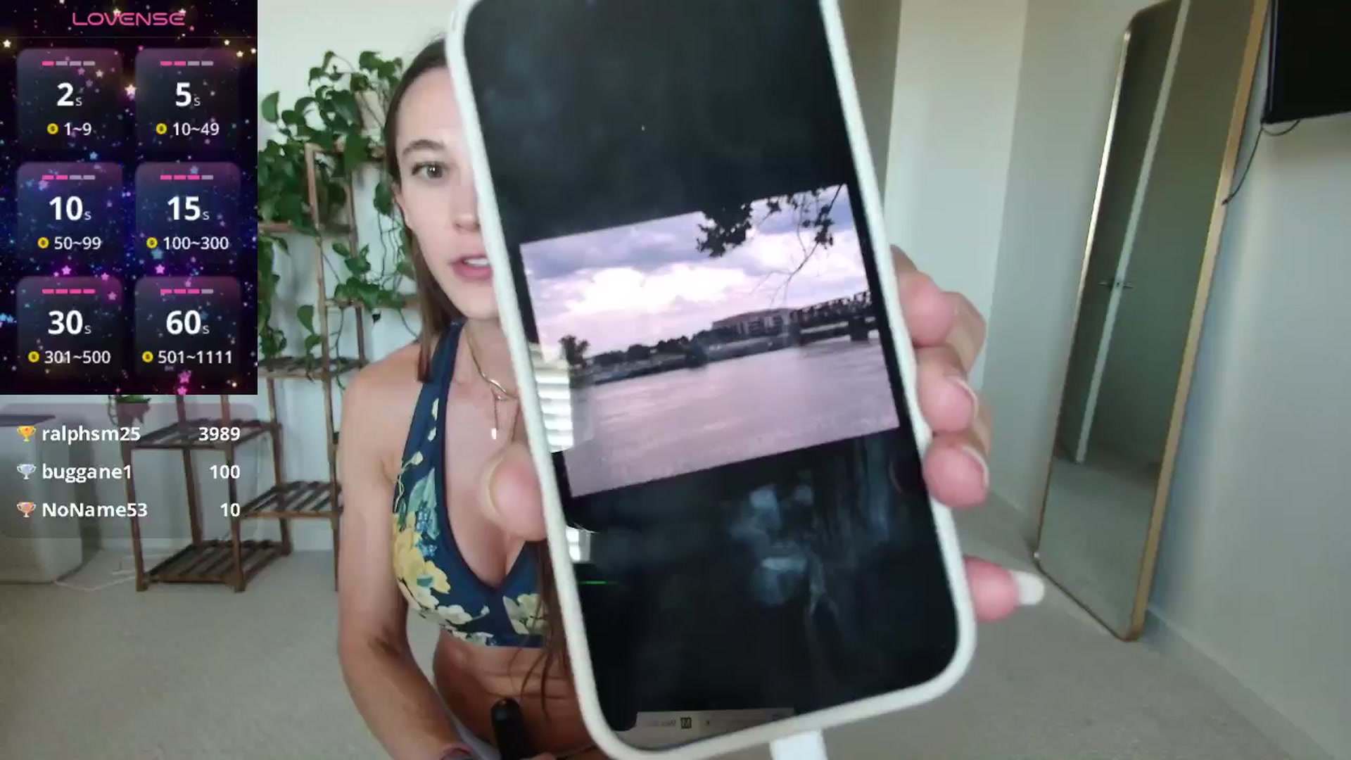 Gallery image thumbnail from tease4lisa's myfreecams stream on, 08/18/2025, 21:21 image 3 of 20