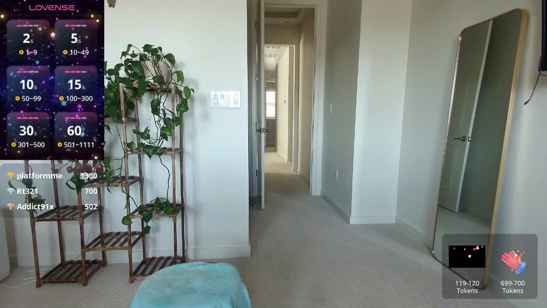 Gallery image thumbnail from tease4lisa's myfreecams stream on, 08/19/2025, 23:41 image 1 of 20