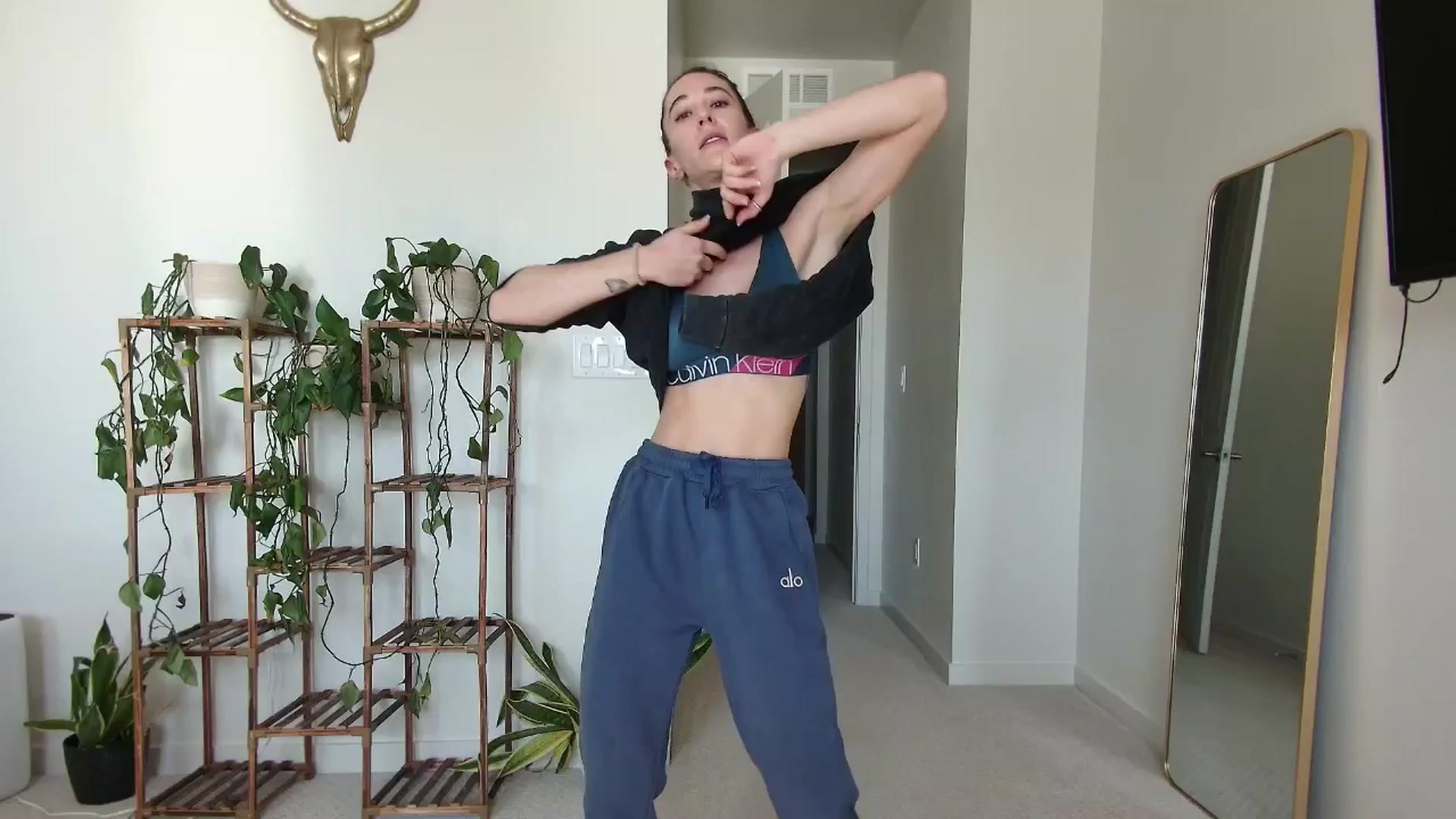 Gallery image thumbnail from tease4lisa's myfreecams stream on, 01/09/2026, 20:55 image 1 of 20