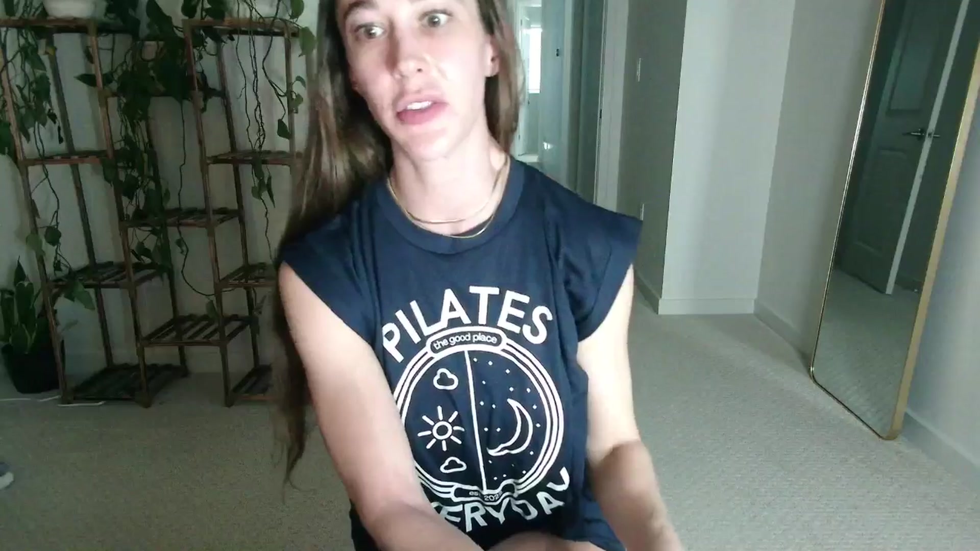 Gallery image thumbnail from tease4lisa's myfreecams stream on, 01/16/2026, 24:32 image 13 of 20