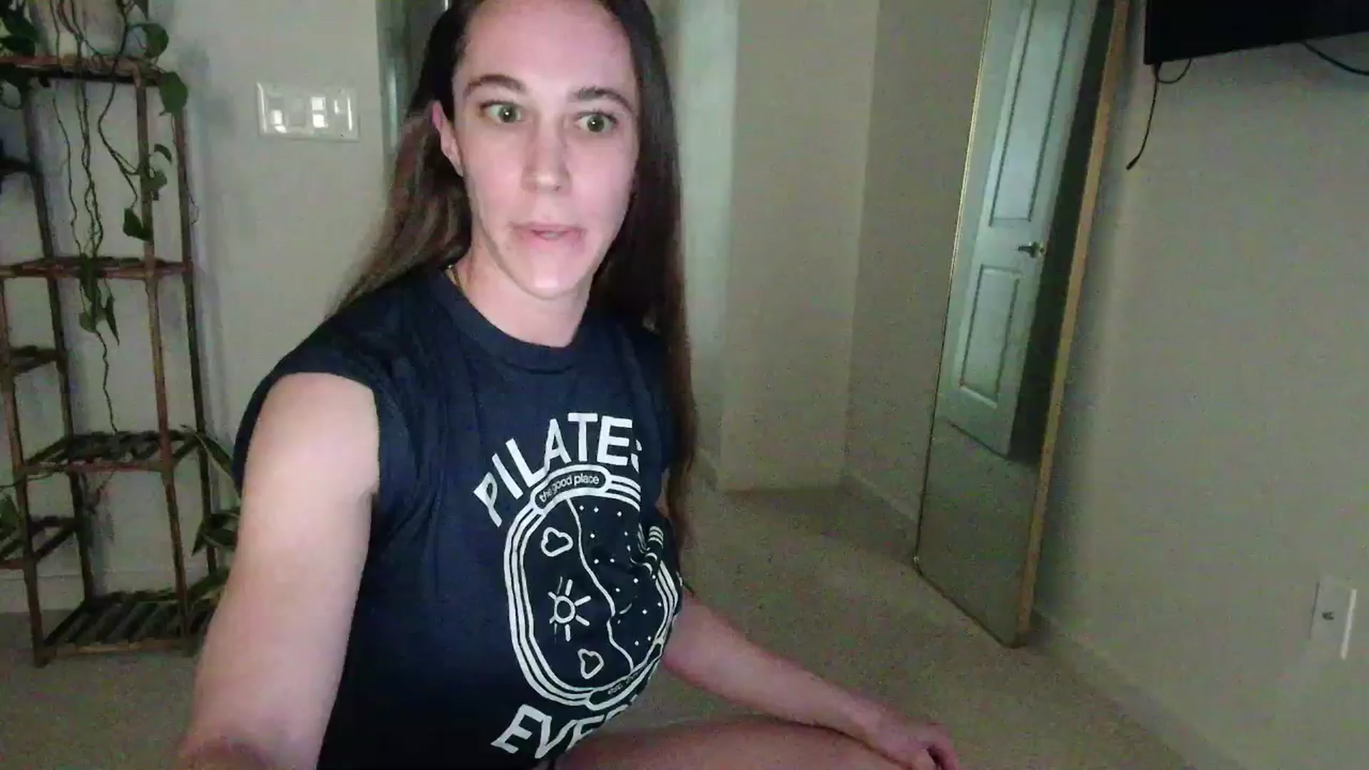 Gallery image thumbnail from tease4lisa's myfreecams stream on, 01/16/2026, 24:32 image 4 of 20