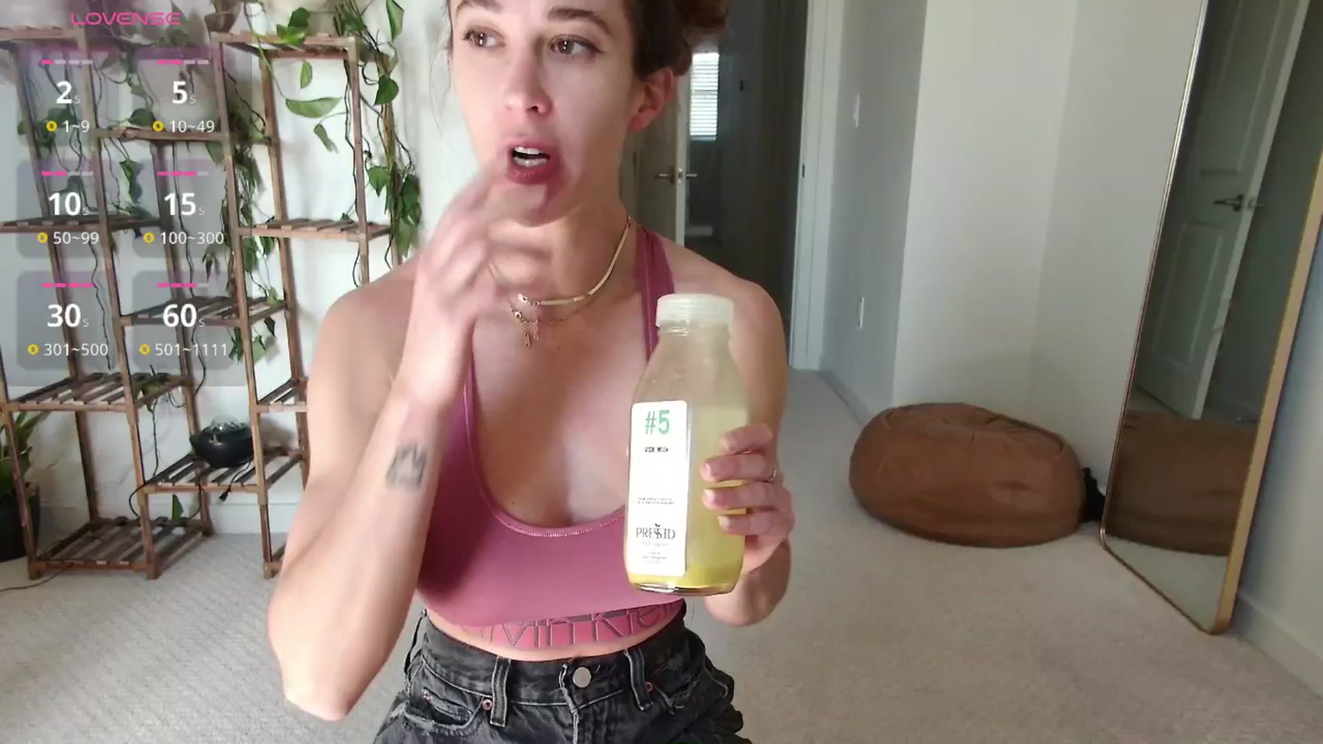 Gallery image thumbnail from tease4lisa's myfreecams stream on, 02/04/2026, 21:22 image 18 of 20