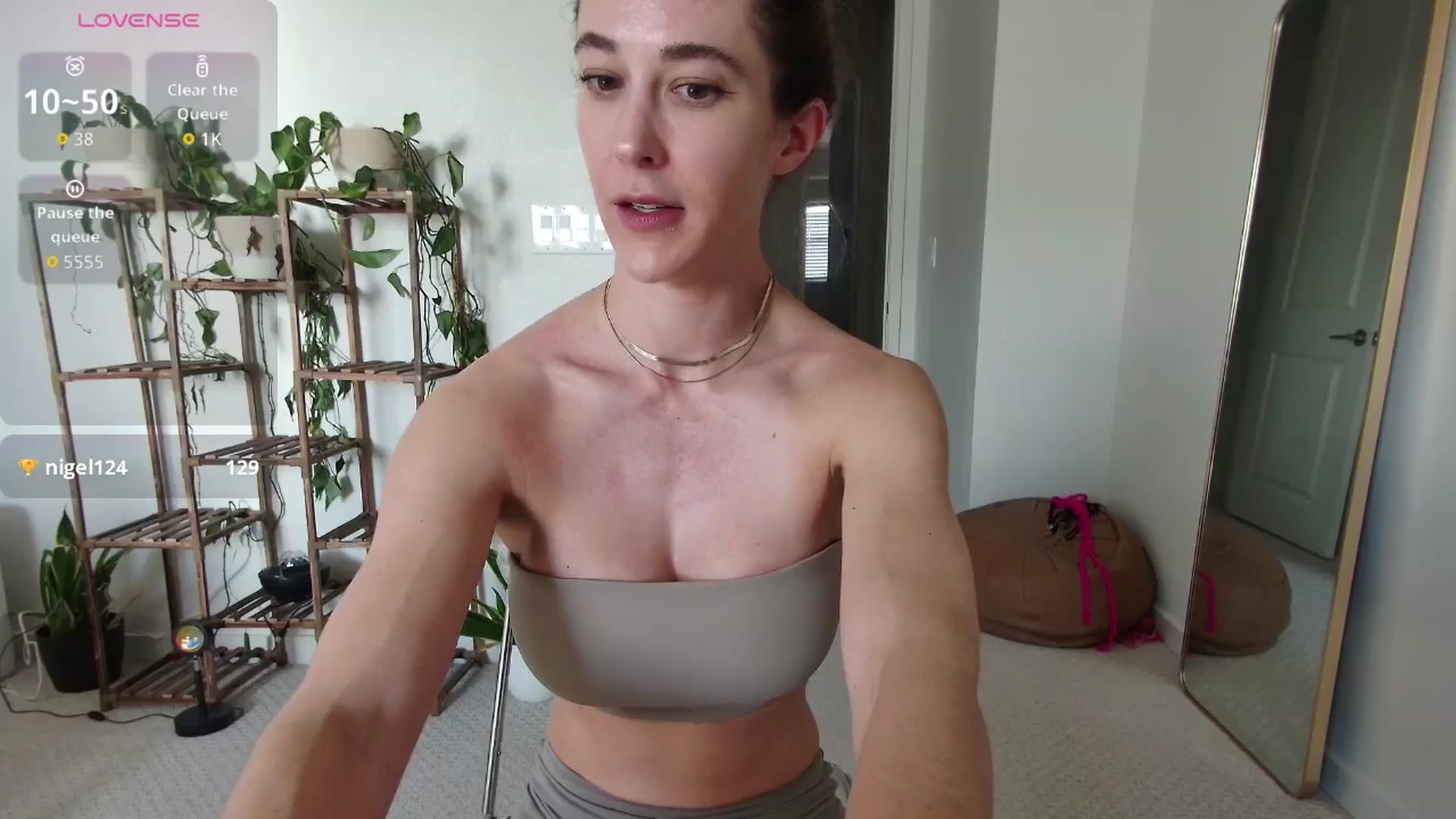 Gallery image thumbnail from tease4lisa's myfreecams stream on, 02/17/2026, 21:37 image 6 of 20