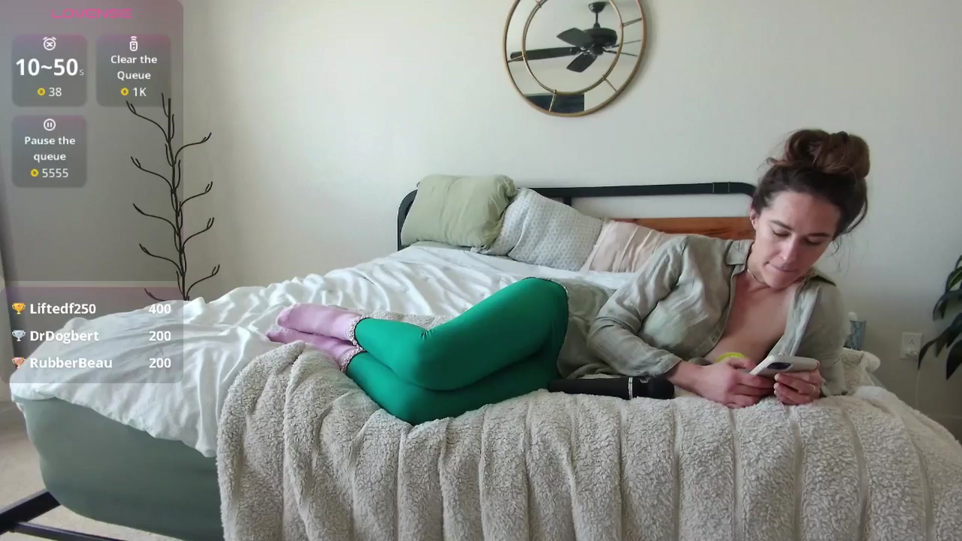 Gallery image thumbnail from tease4lisa's myfreecams stream on, 03/17/2026, 20:21 image 18 of 20