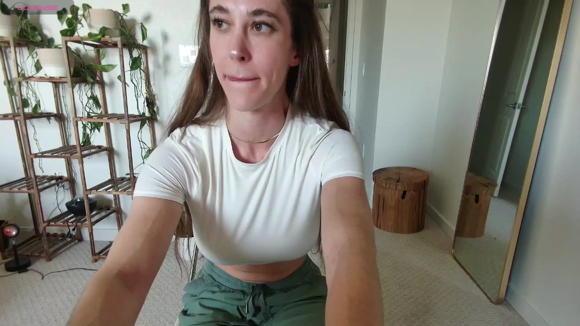 Gallery image thumbnail from tease4lisa's myfreecams stream on, 04/08/2026, 21:23 image 11 of 20