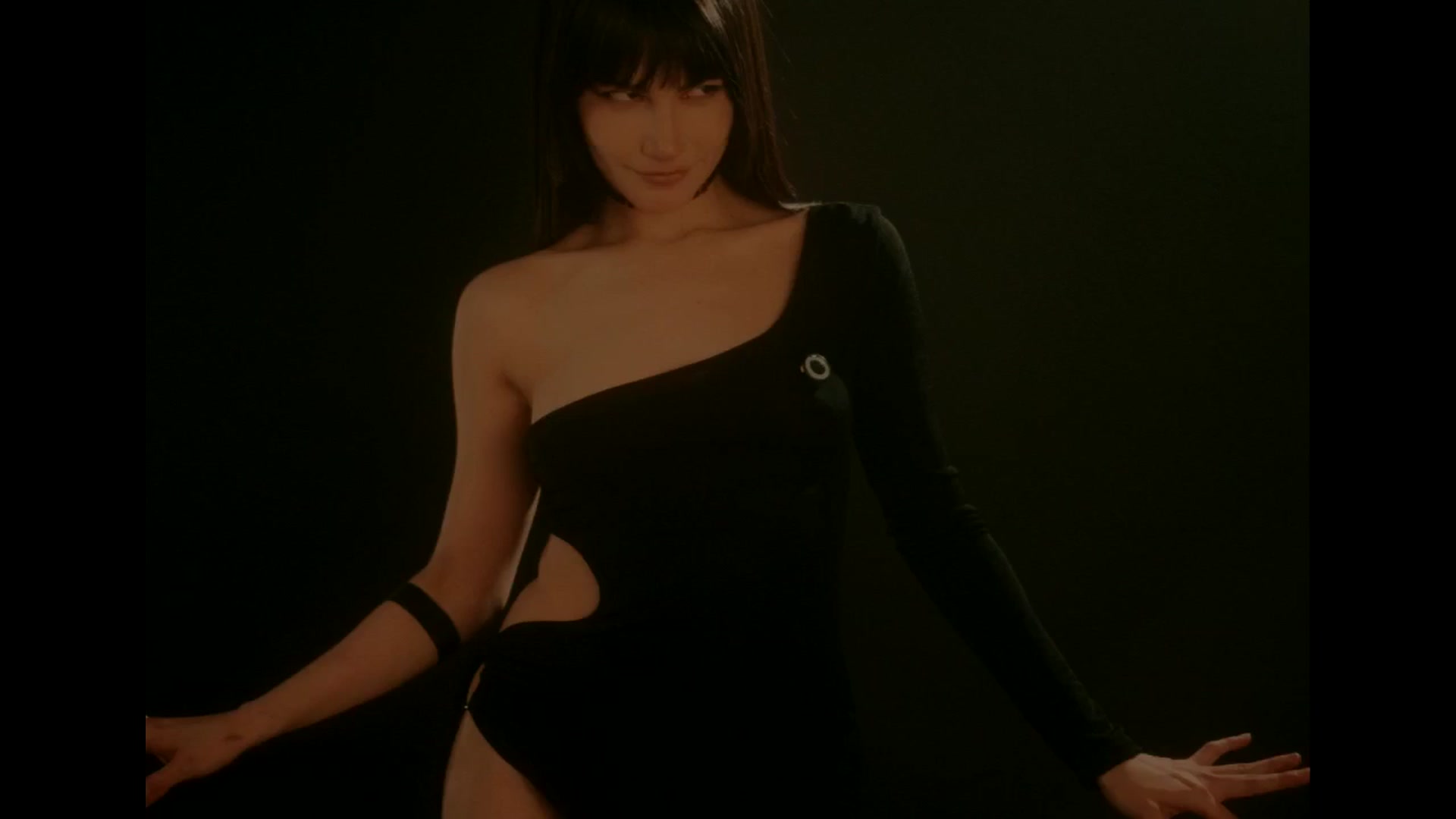 Gallery image thumbnail from teaserama's myfreecams stream on, 06/19/2025, 07:22 image 9 of 20