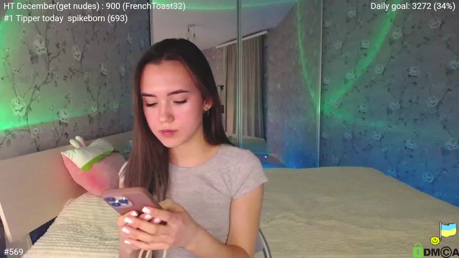 Gallery image thumbnail from tenderlyPoli's myfreecams stream on, 12/04/2022, 17:52 image 12 of 20
