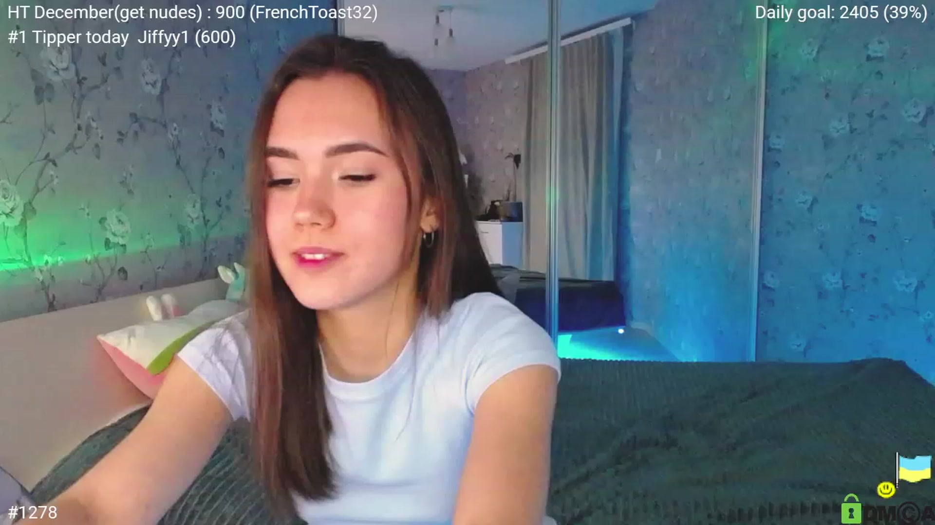 Gallery image thumbnail from tenderlyPoli's myfreecams stream on, 12/16/2022, 21:01 image 6 of 20
