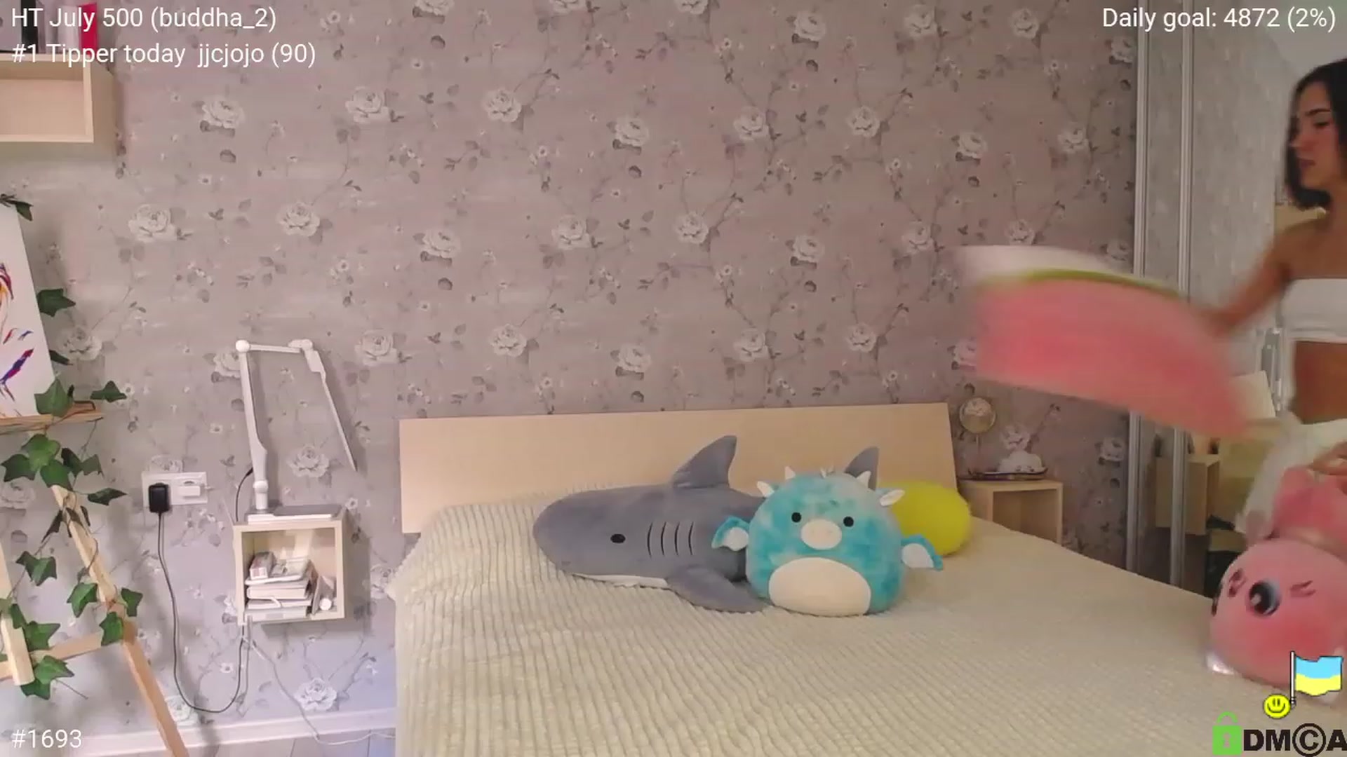 Gallery image thumbnail from tenderlyPoli's myfreecams stream on, 08/19/2023, 15:17 image 17 of 20