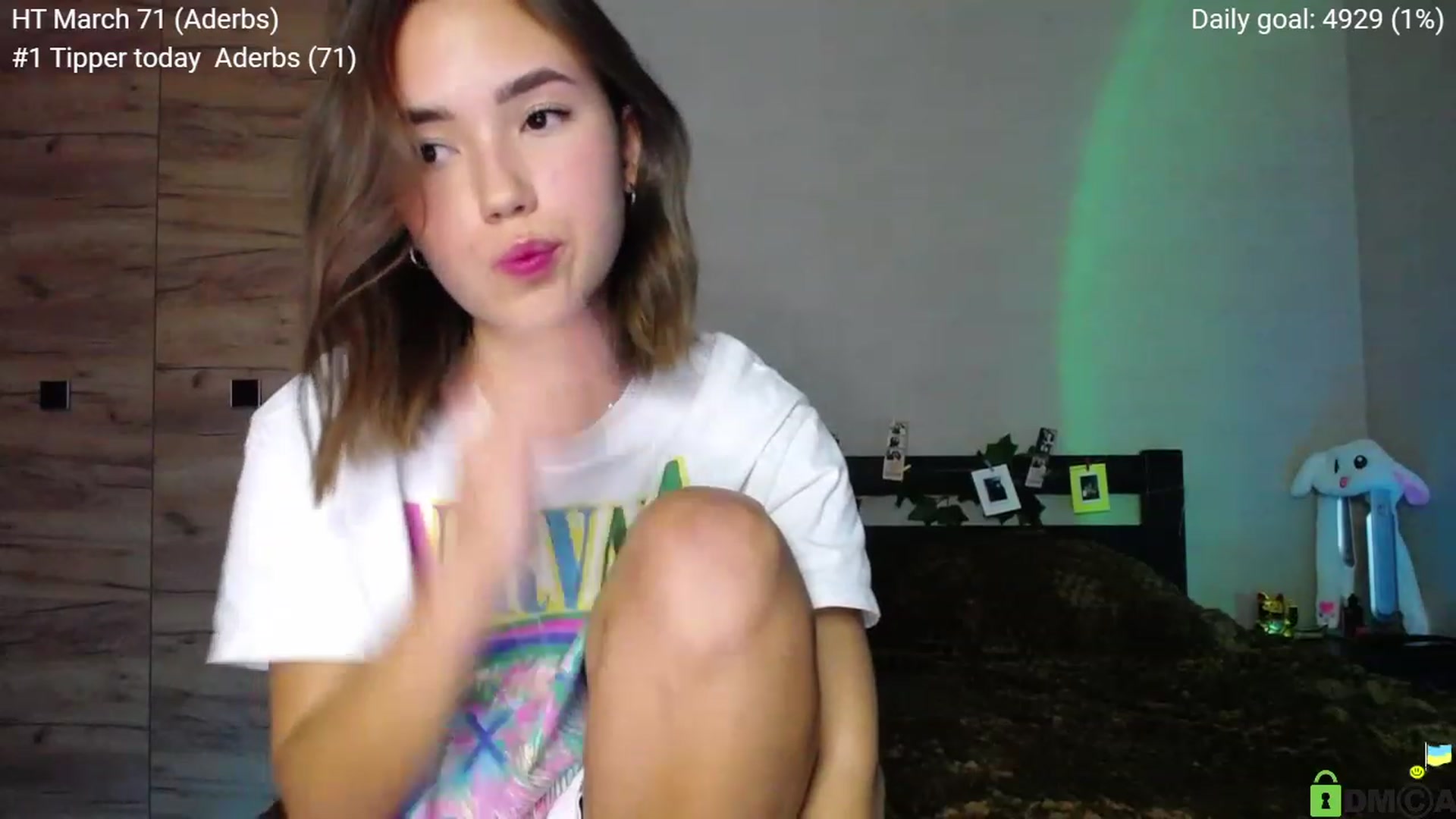 Gallery image thumbnail from tenderlyPoli's myfreecams stream on, 03/06/2024, 19:24 image 15 of 20