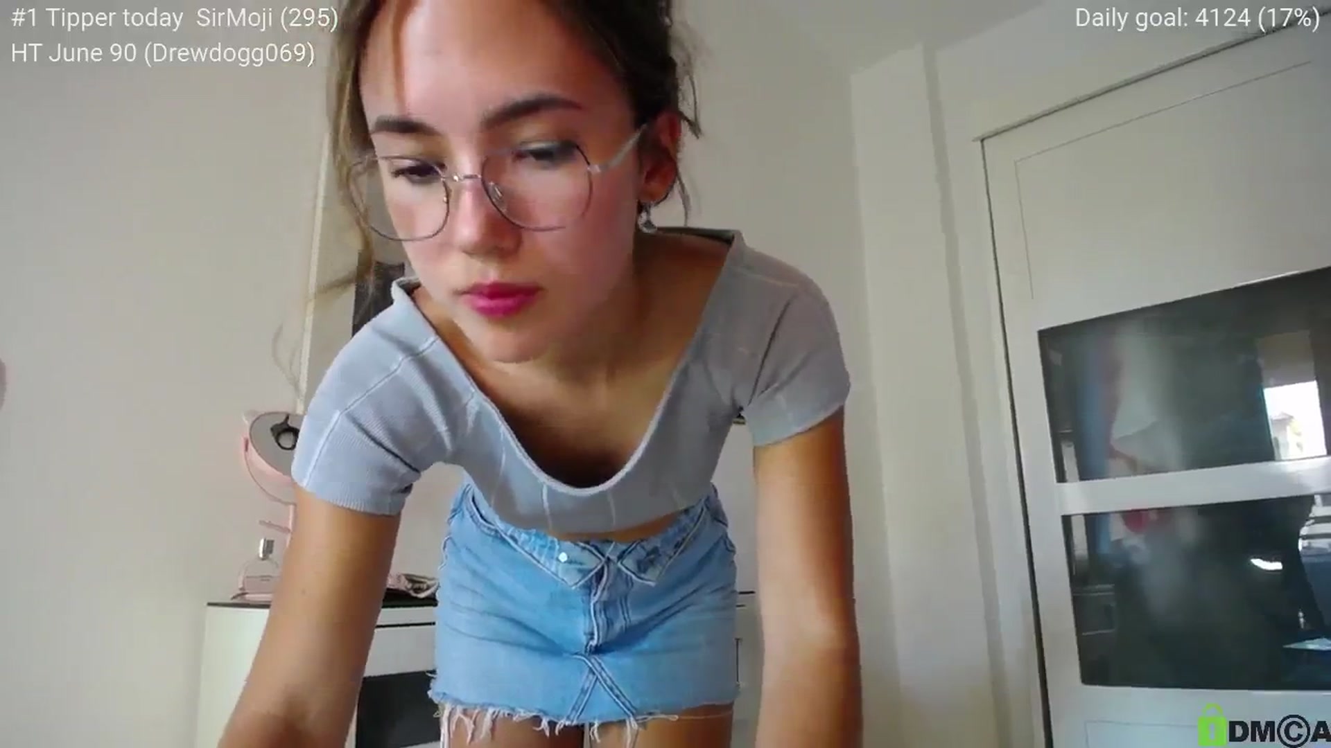 Gallery image thumbnail from tenderlyPoli's myfreecams stream on, 06/05/2024, 15:37 image 8 of 20