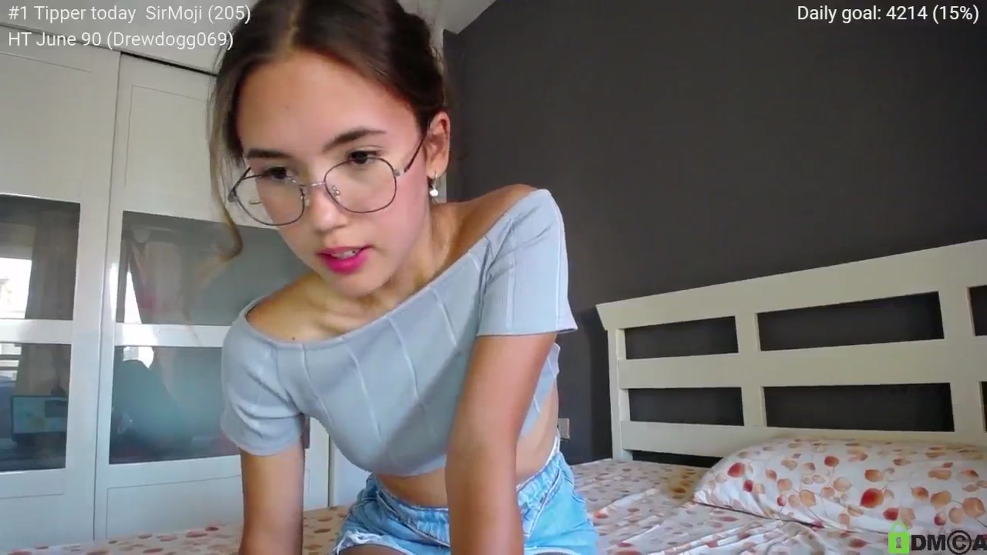 Gallery image thumbnail from tenderlyPoli's myfreecams stream on, 06/05/2024, 15:37 image 6 of 20
