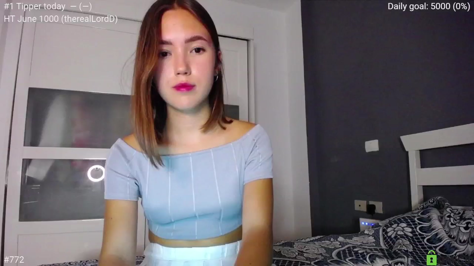 Gallery image thumbnail from tenderlyPoli's myfreecams stream on, 06/18/2024, 17:56 image 10 of 20