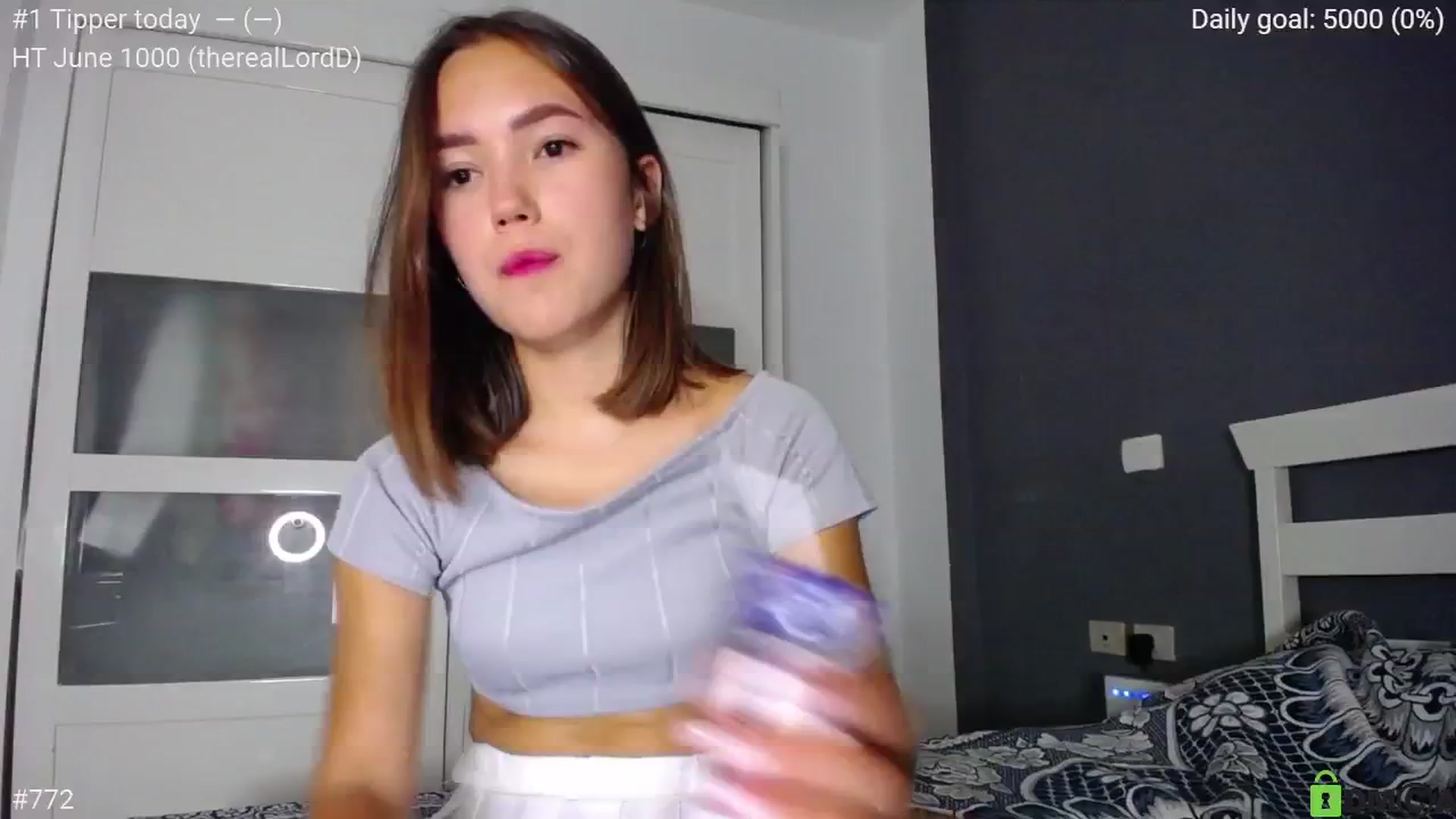 Gallery image thumbnail from tenderlyPoli's myfreecams stream on, 06/18/2024, 17:56 image 6 of 20