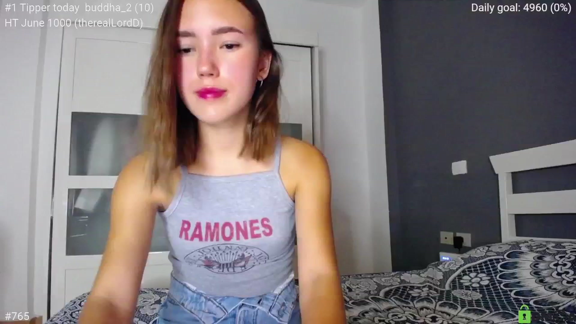 Gallery image thumbnail from tenderlyPoli's myfreecams stream on, 06/19/2024, 17:03 image 4 of 20