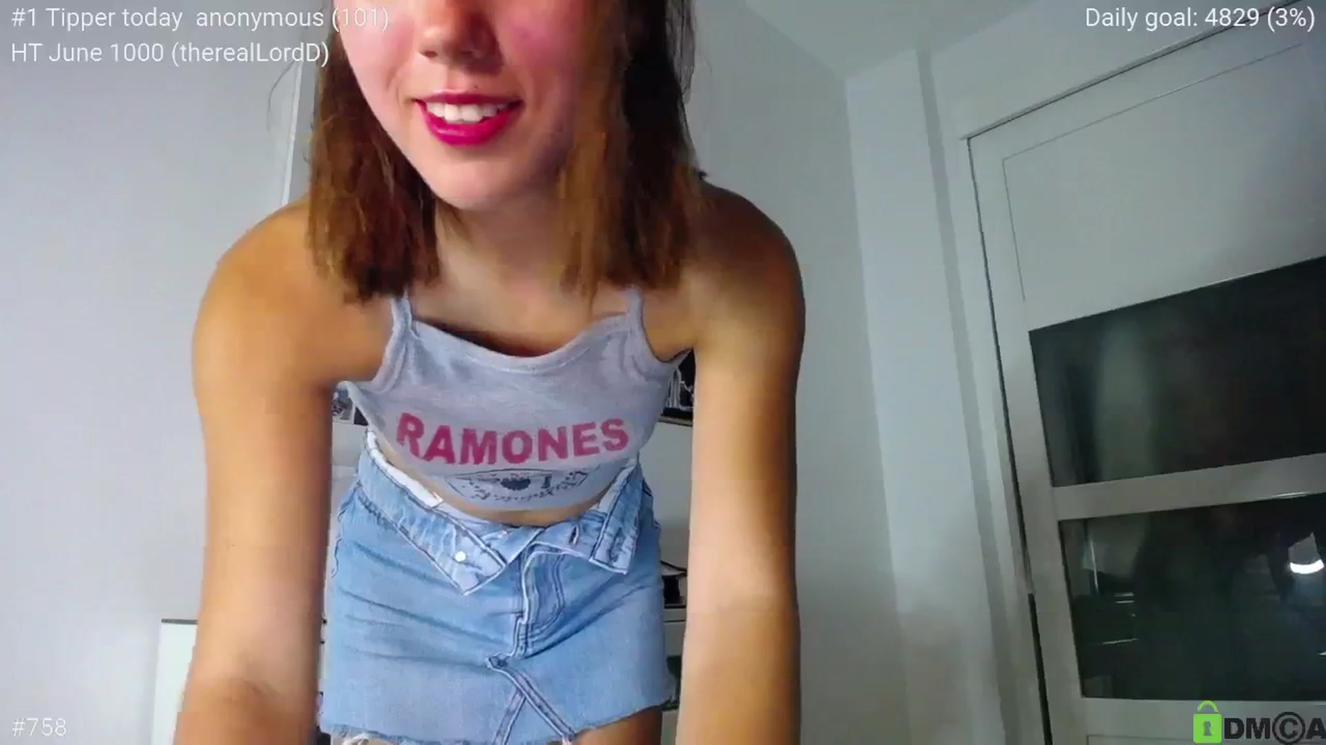 Gallery image thumbnail from tenderlyPoli's myfreecams stream on, 06/19/2024, 17:03 image 18 of 20