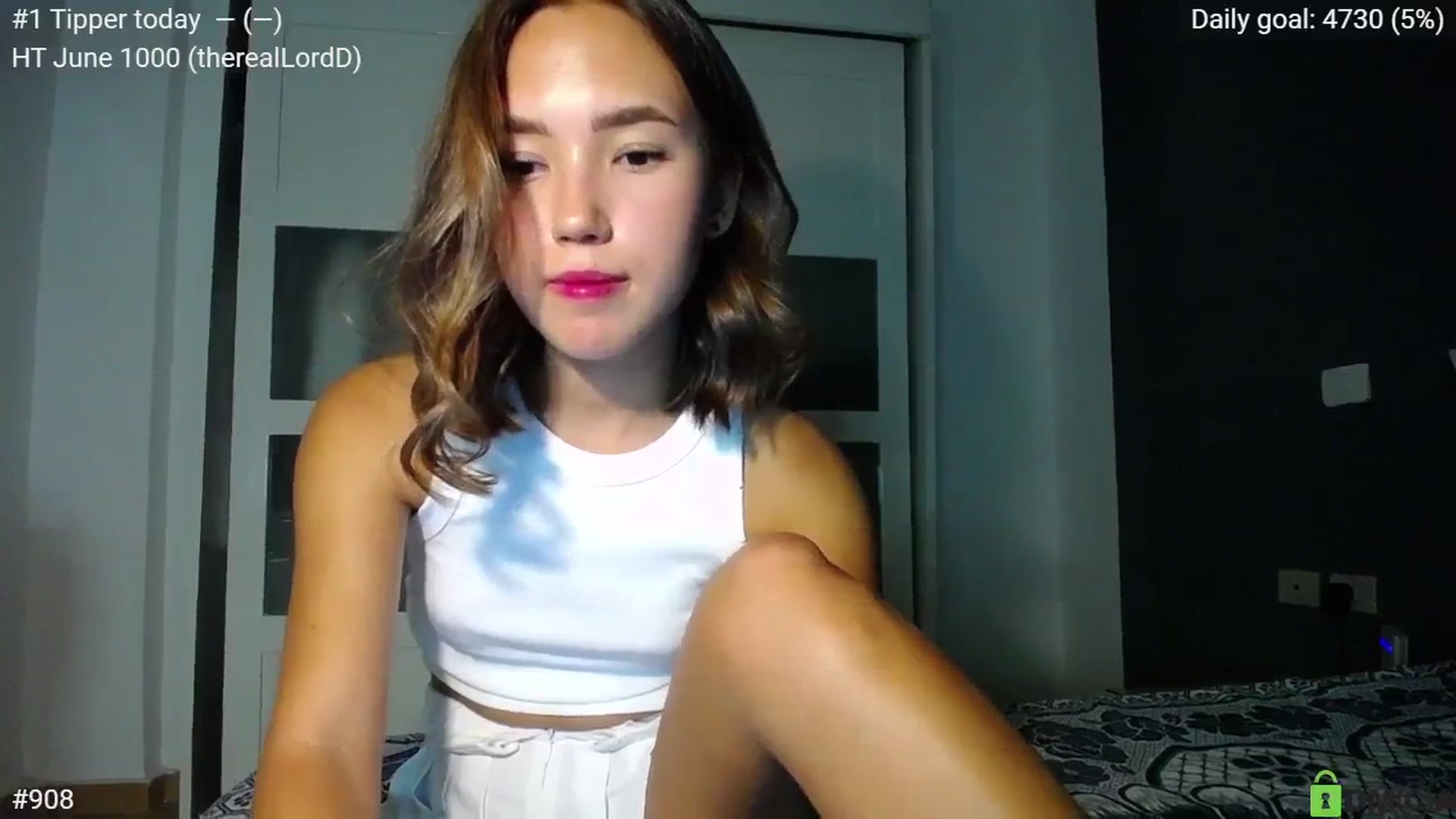 Gallery image thumbnail from tenderlyPoli's myfreecams stream on, 06/25/2024, 20:00 image 14 of 20